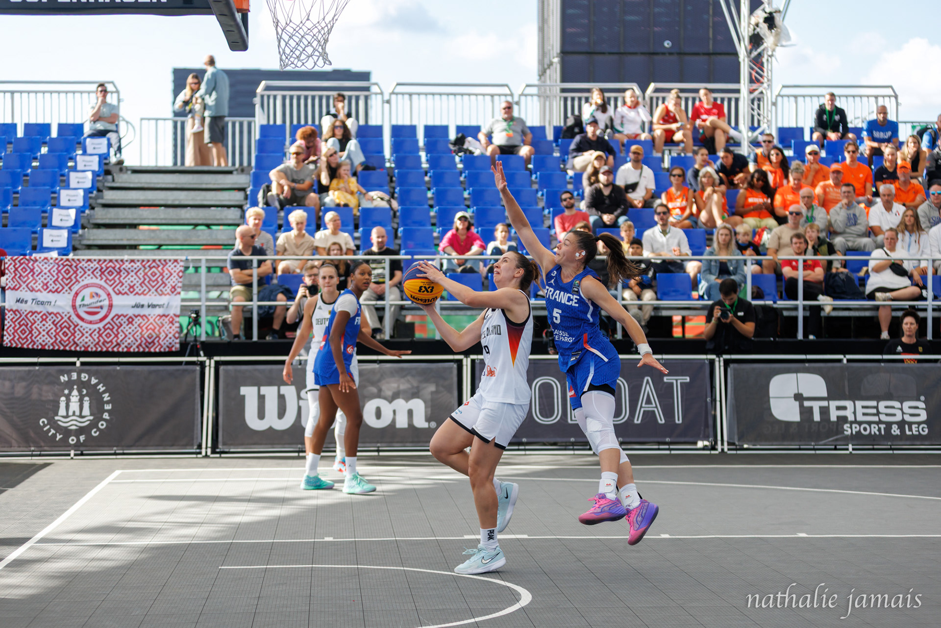 Victoria Poros (GER) Marie-Eve Paget (FRA)