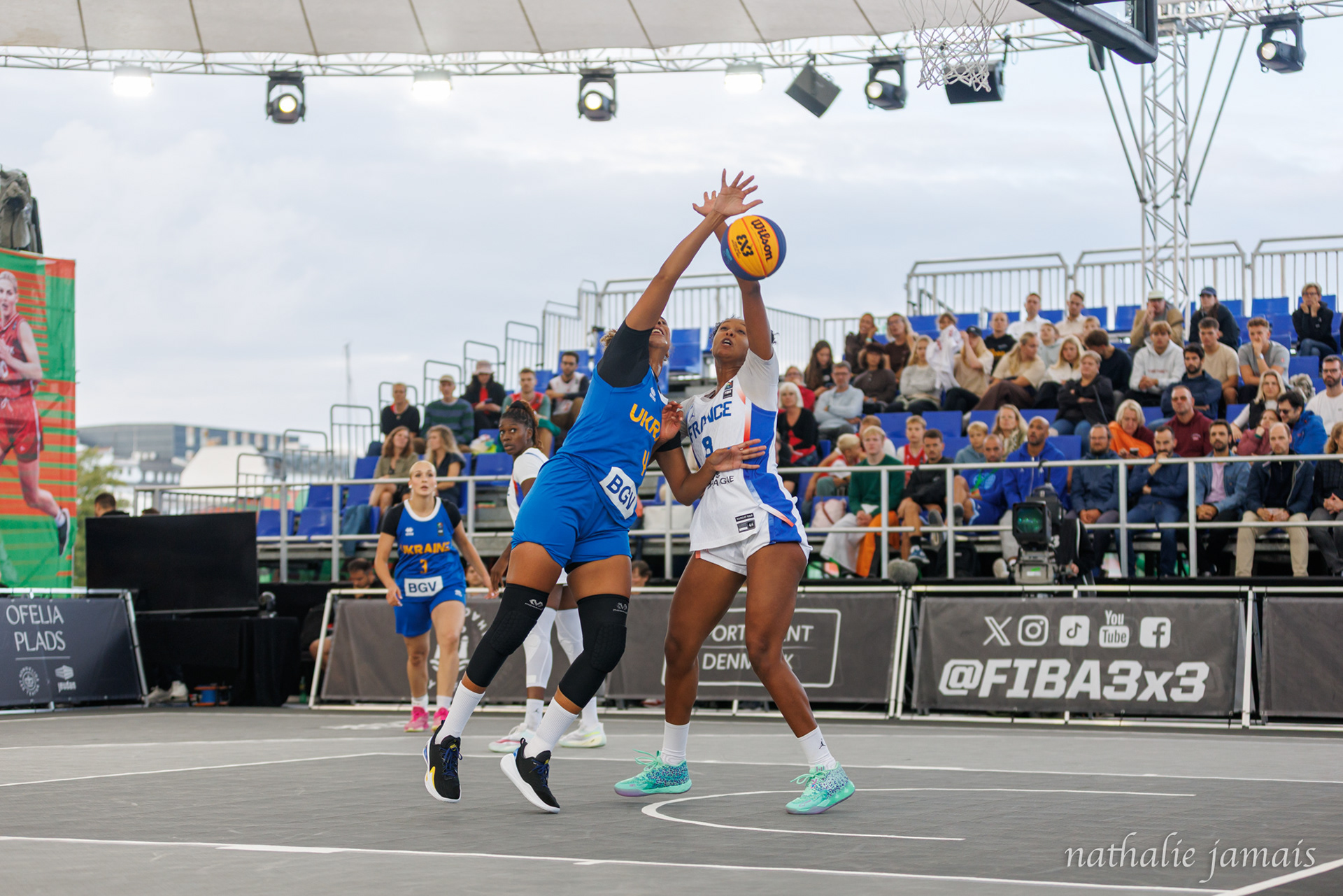 Yohana Ewodo (FRA) Miriam Uro-Nilie (UKR)