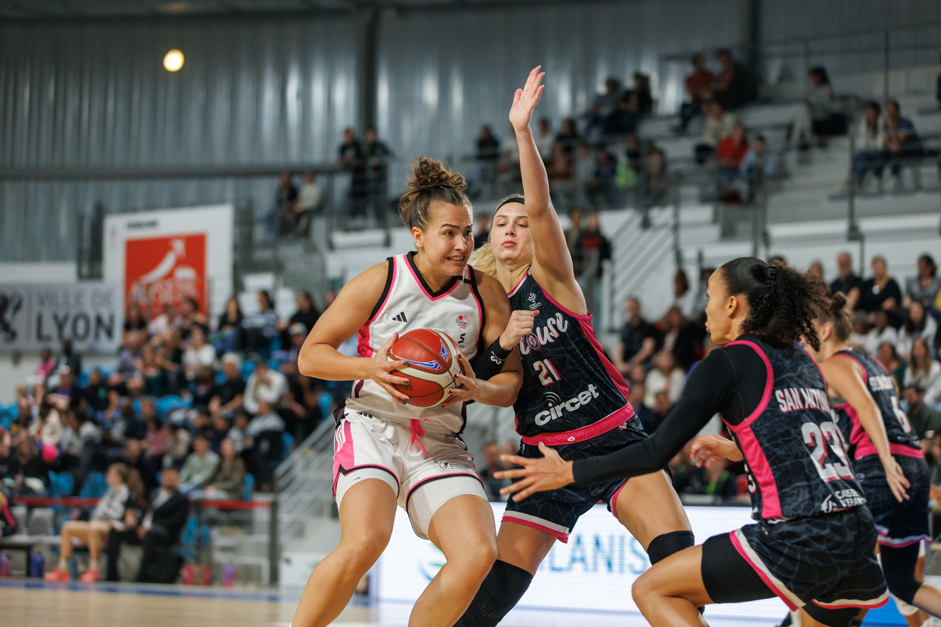 Aleksa Gulbe - Jessica Lindstrom