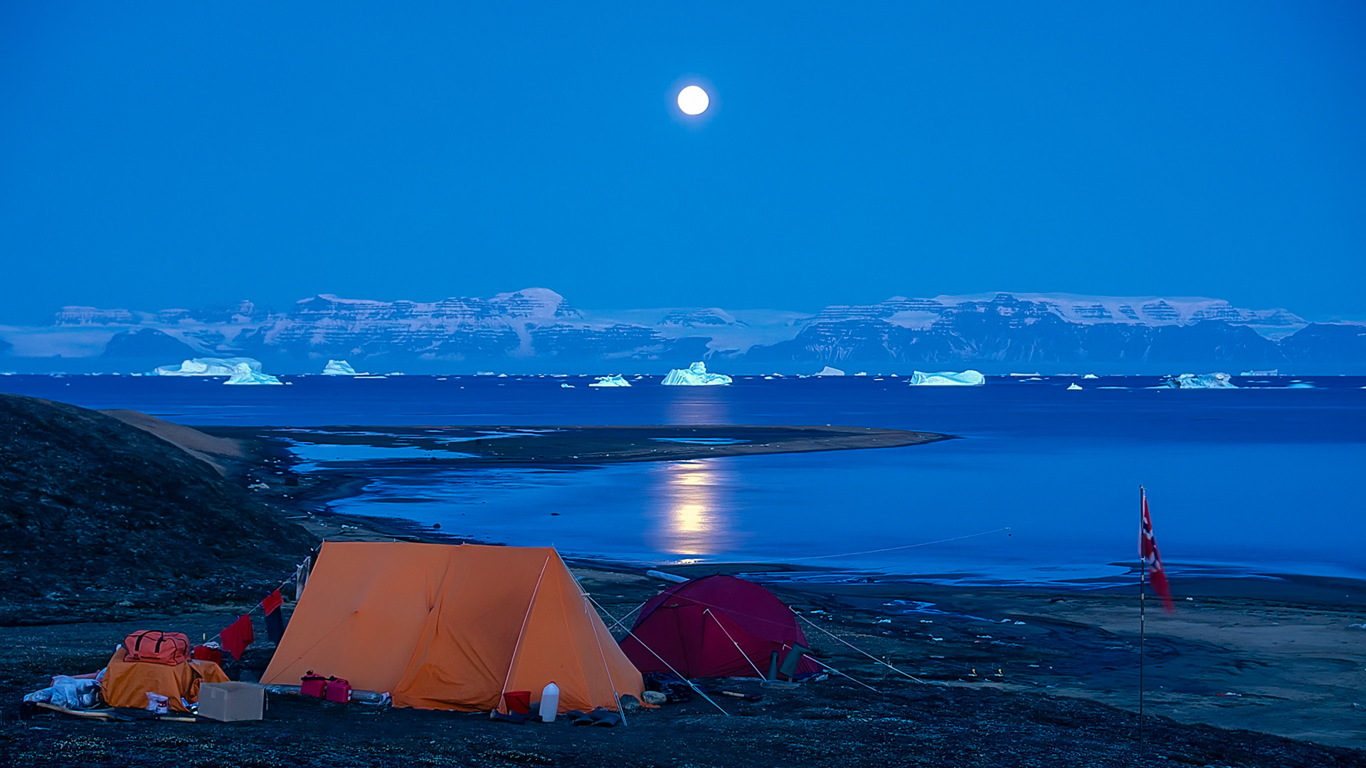Just another Camp.    - Kangertittivaq, East Greenland. August 1992