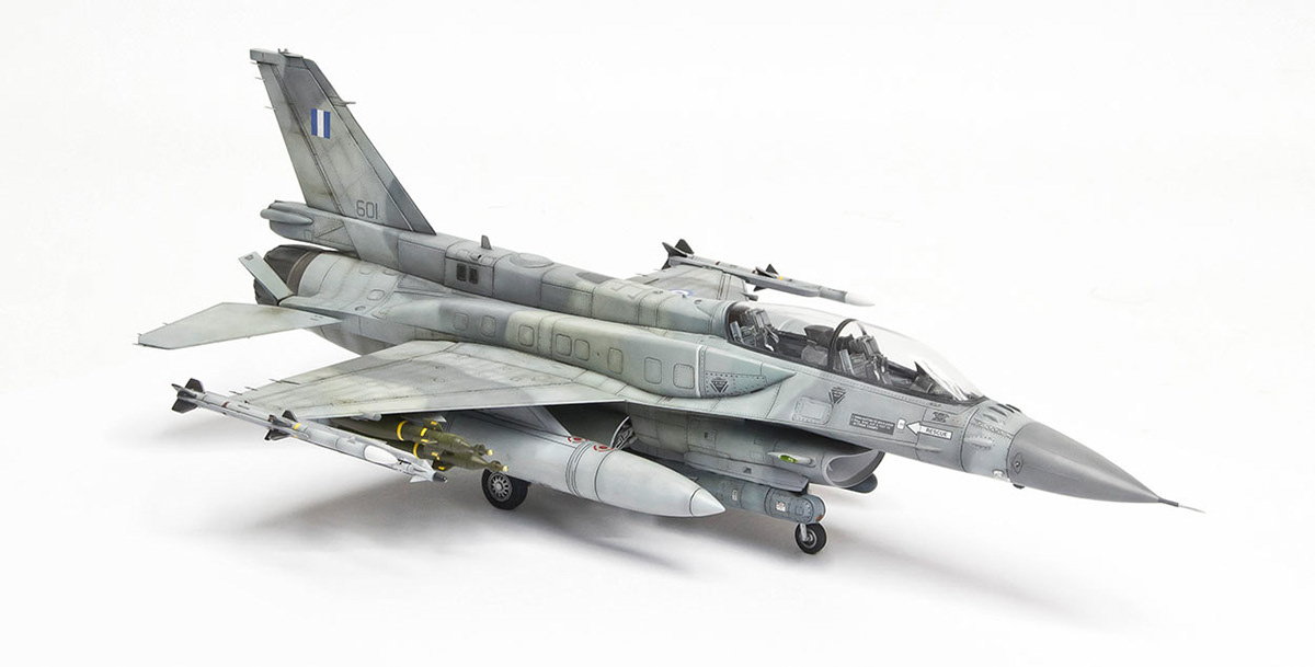 JR miniatures - F-16D Block52+ HAF 1:48 Kinetic