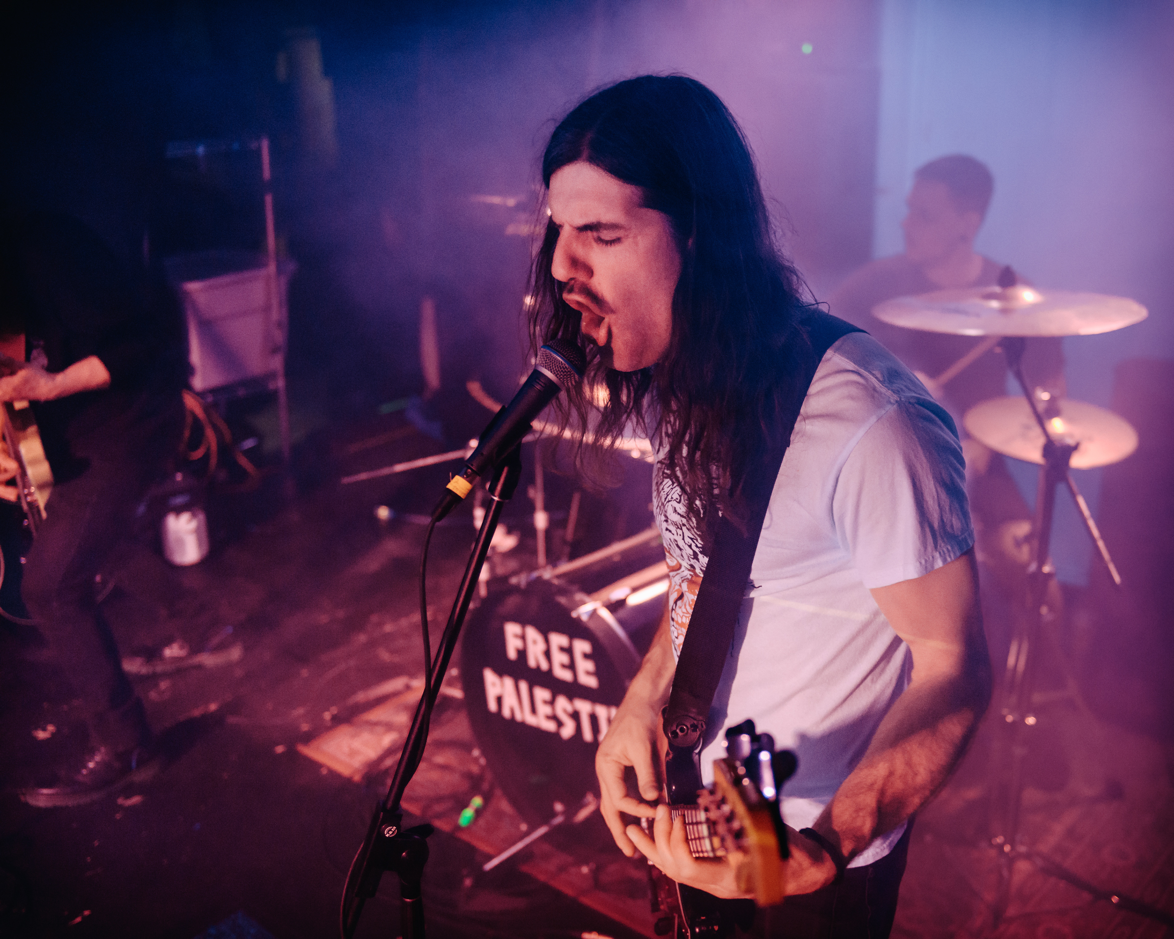 Tekarra - Astoria - Vancouver - Bass player singing on stage