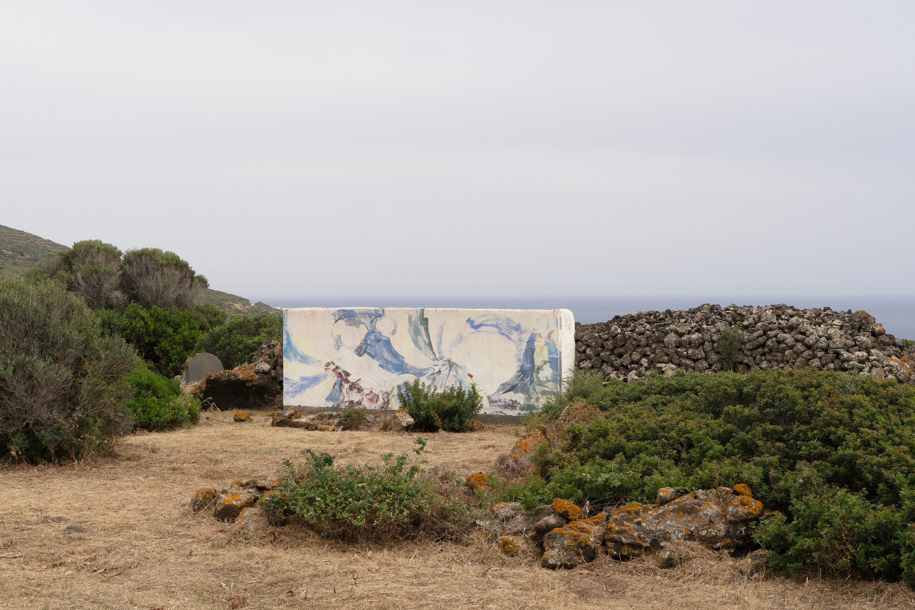 Shooting commissioned by Airbnb Experiences in 2025 at La Collina di Loredana in Pantelleria, a four-hectare land art park and open-air museum founded by Attilio Rappa.