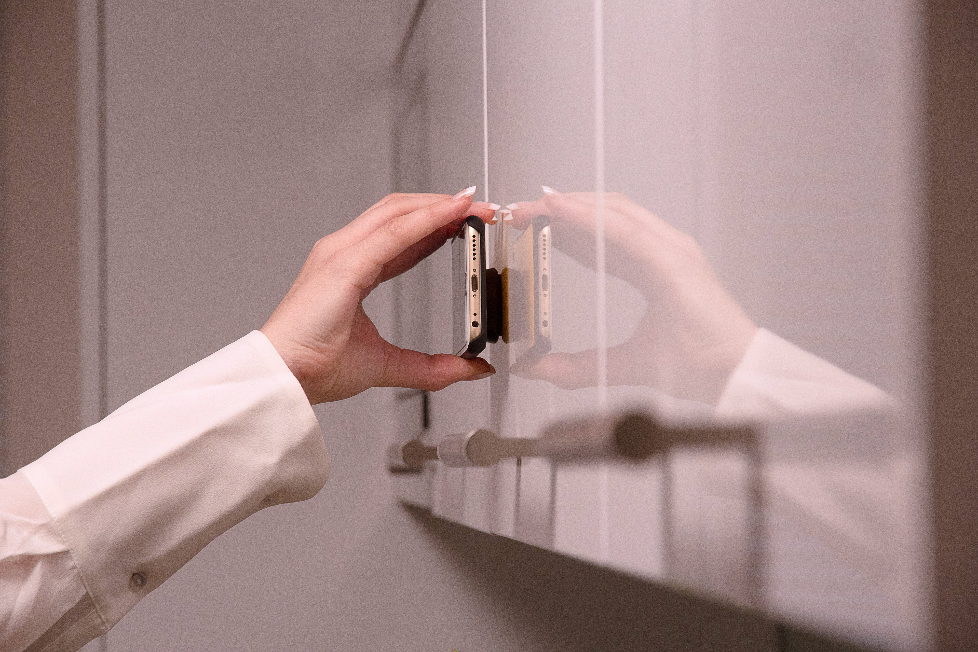 Set photography for a commercial by the British design company Knomo (London), directed by Andy Michaels.