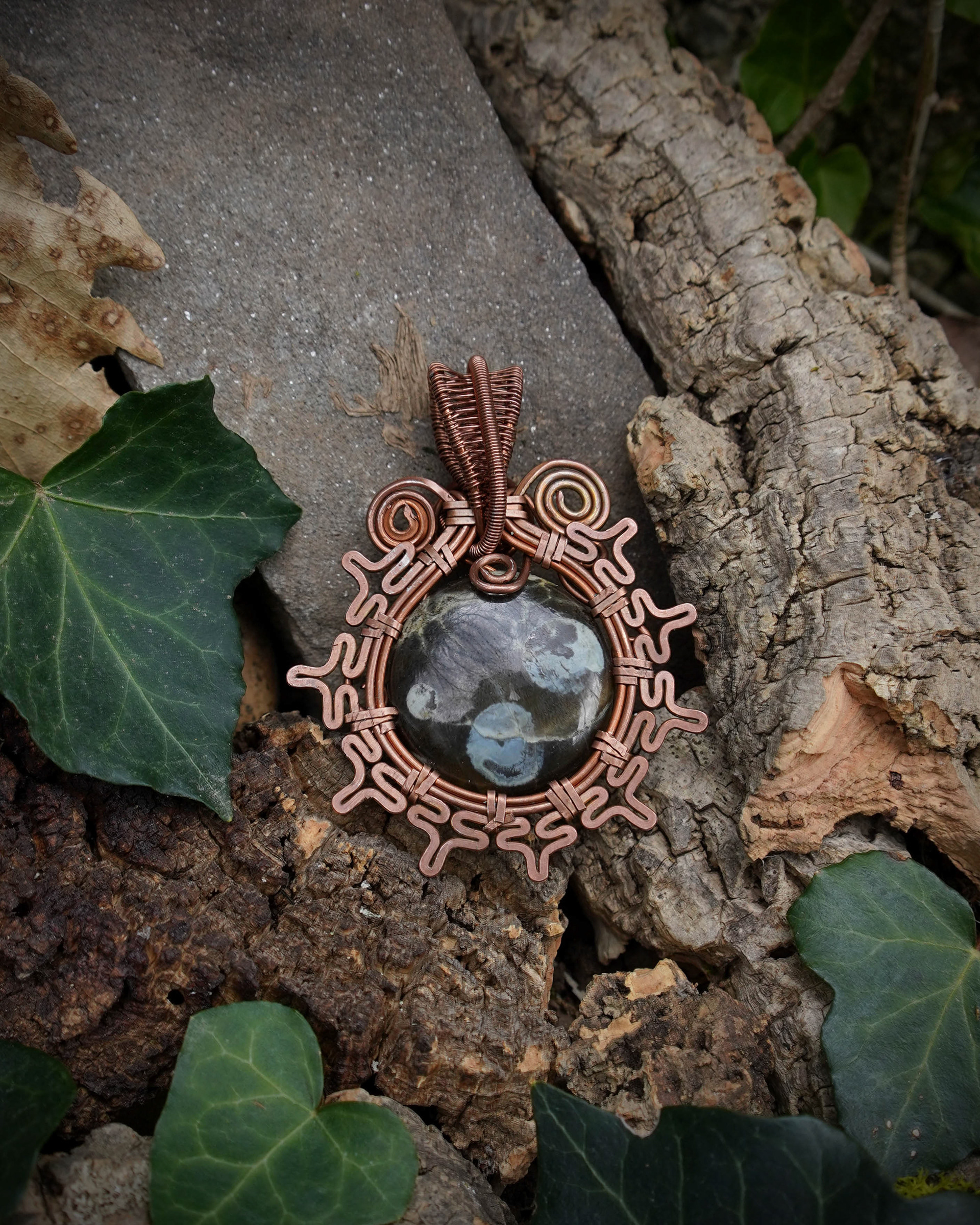 Jewelry photography for the Sicilian artisan Rodolfo Cincotta, designed for social media marketing and brand promotion.