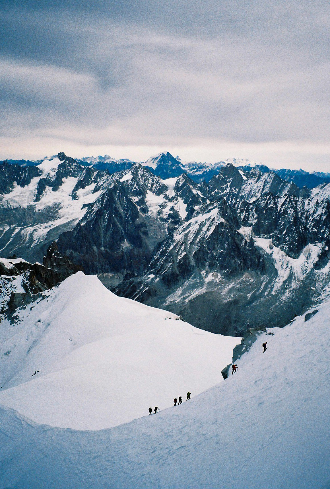 Mont Blanc, outubro de 2025. Fotografia analógica.