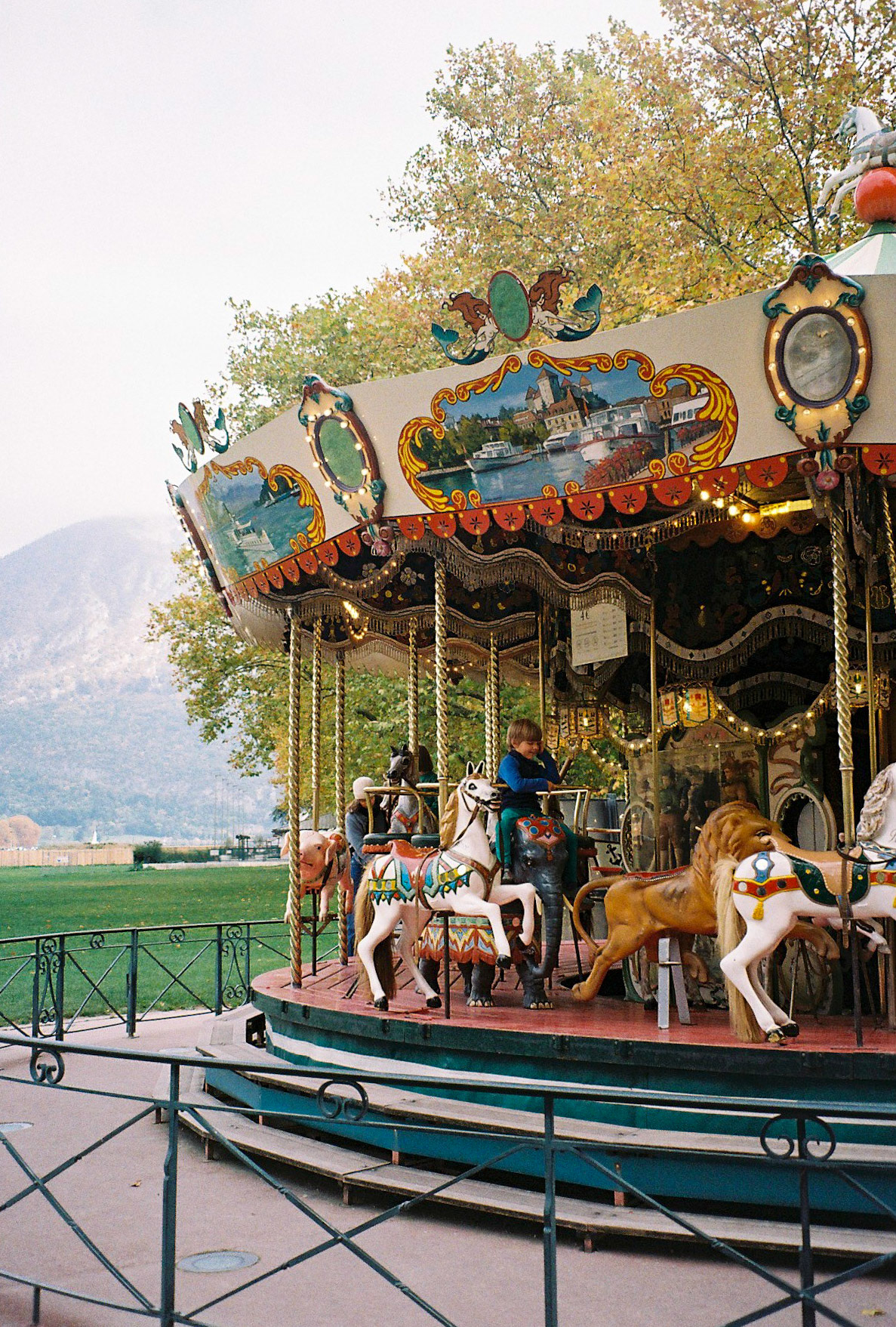 Annecy, outubro de 2025. Fotografia analógica.