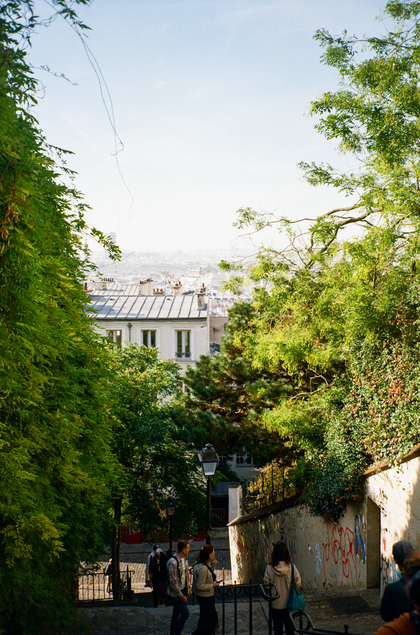 Paris, outubro de 2025. Fotografia analógica.