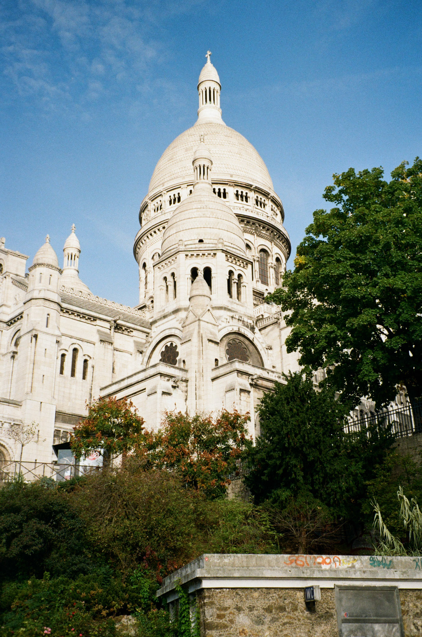 Paris, outubro de 2025. Fotografia analógica.