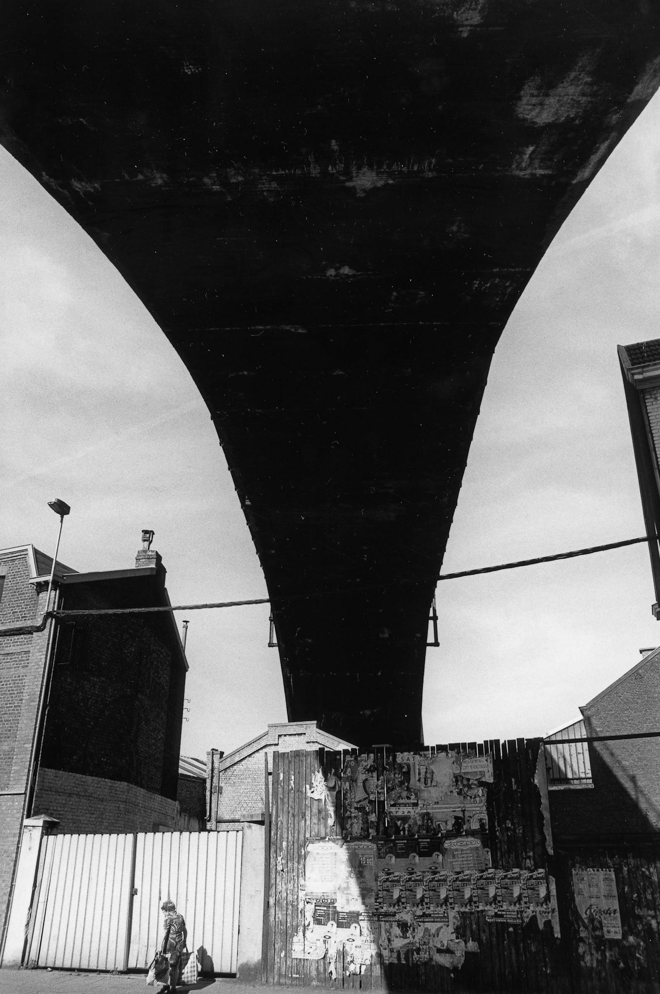 Onder de brug van Sclessin, sept. 2002
"Onder industrieele vleugels" Maassteden in Wallonie.