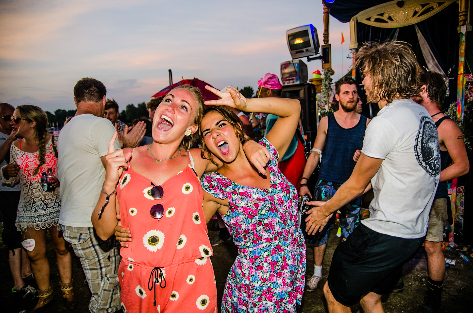 Sfeerfoto's tijdens het Solar Weekend festival, Roermond 2-8-2014