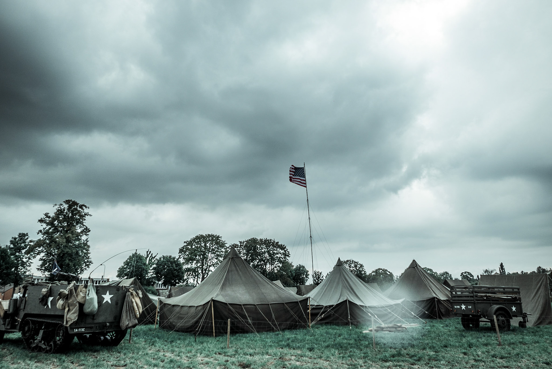 Opzetten van kampementen tijdens Liberation weekend 2019, Rijckholt 13-9-2019