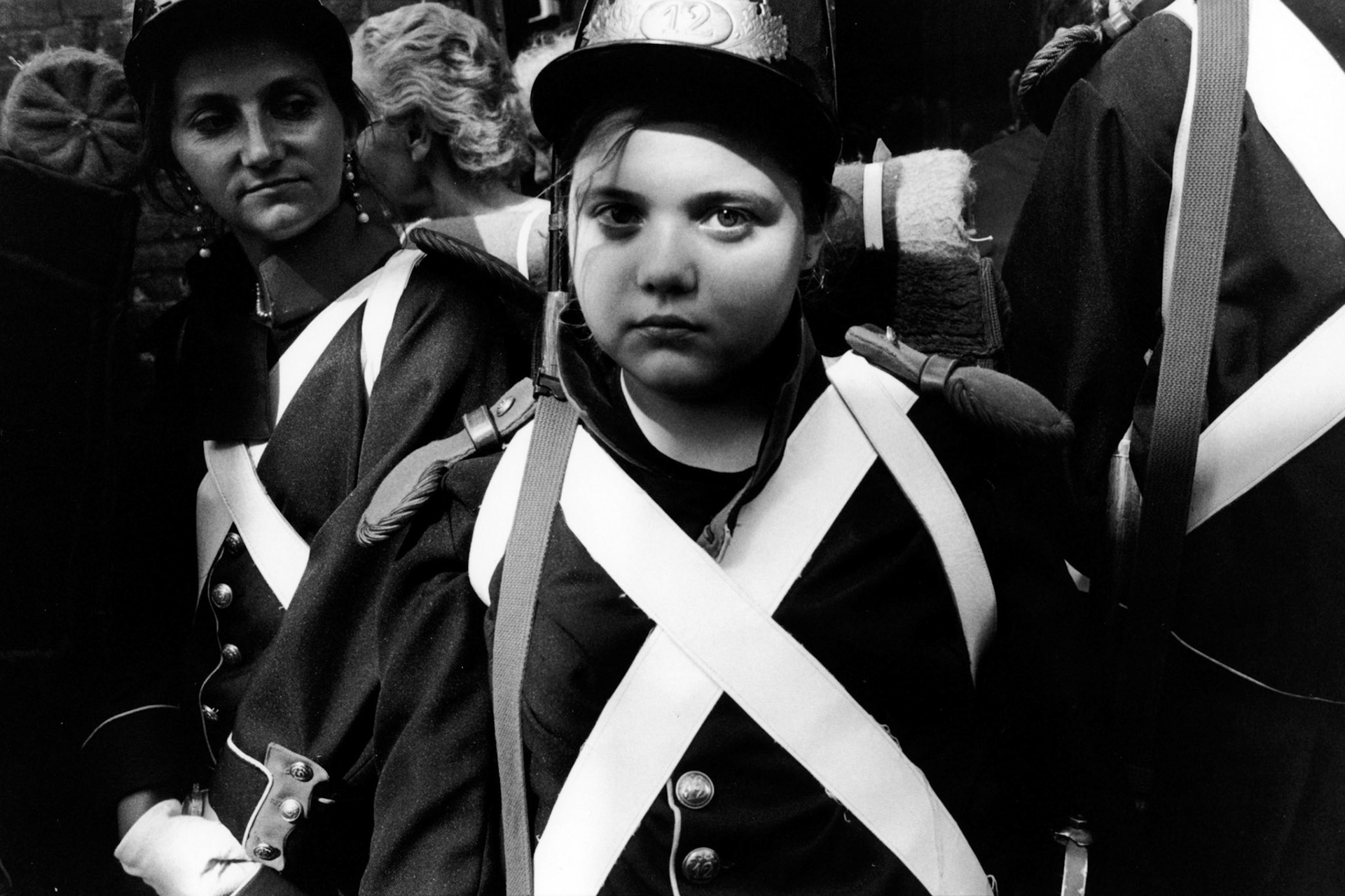 Schuttersmeisje tijdens het Sainte Marie festival, Luik 2001