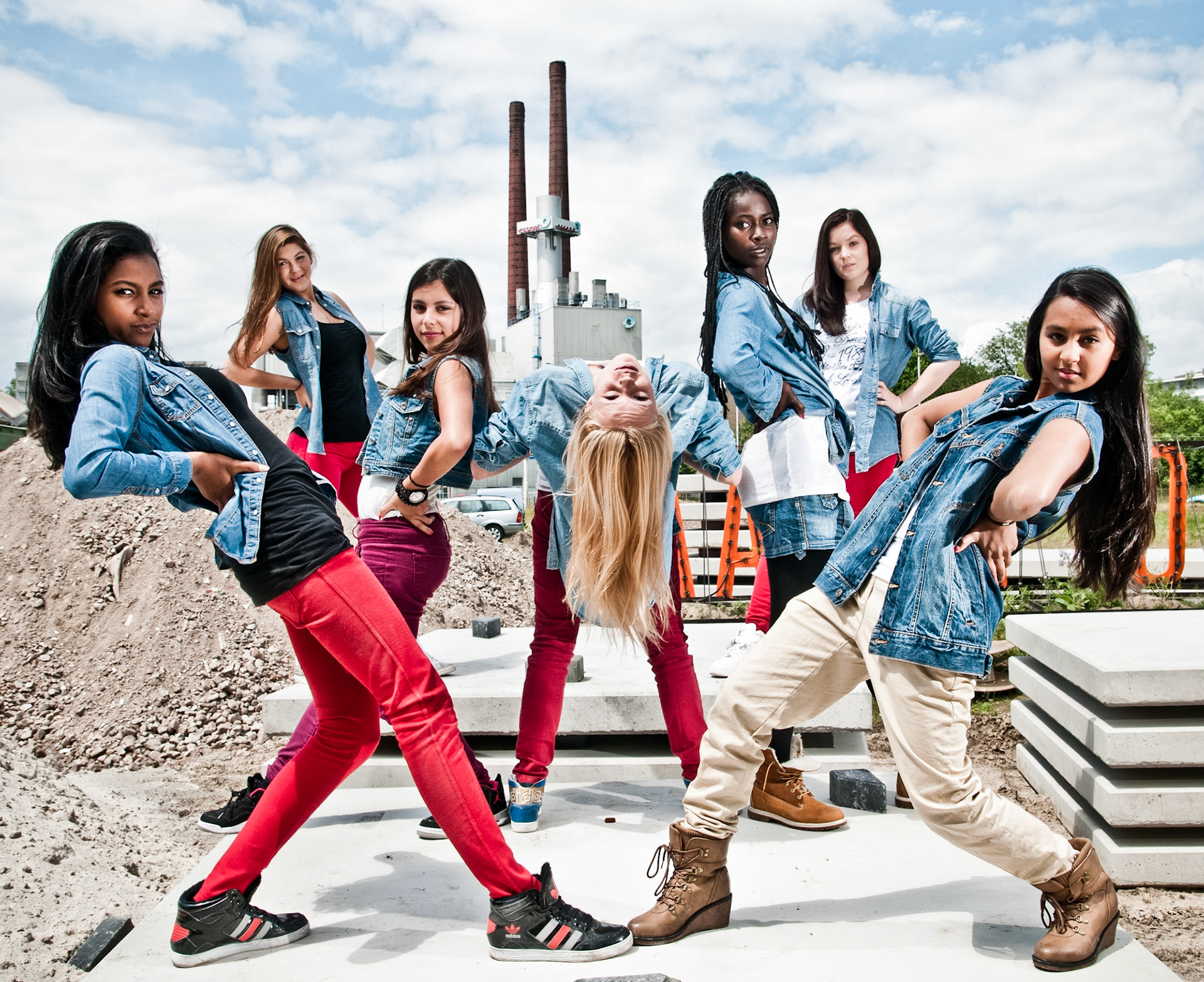 The New Generation fotoshoot voor de kunstbende Noord-Brabant, Eindhoven 17--6-2012