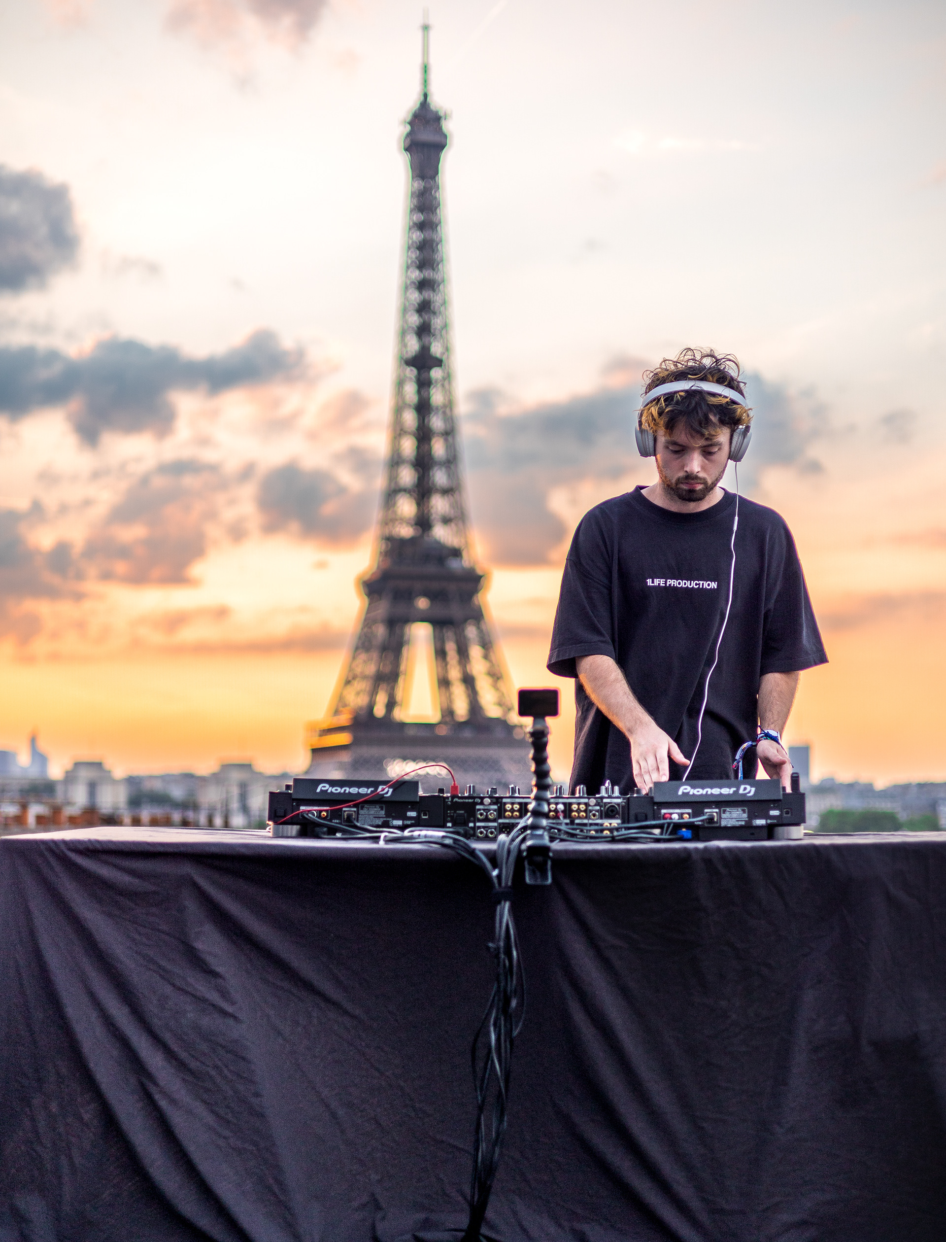 Sköne - Live Session Paris Rooftop - 1 Life Production