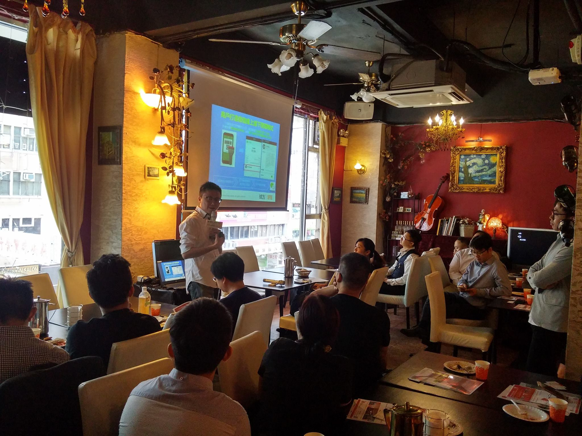 2nd activity: Breakfast meeting+talk+networking