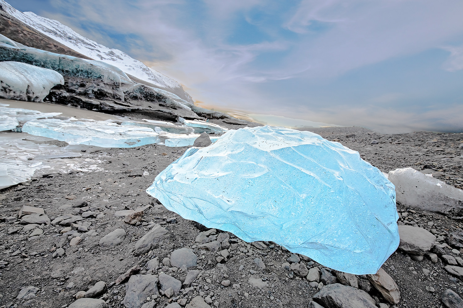 Svínafellsjökull glacier 