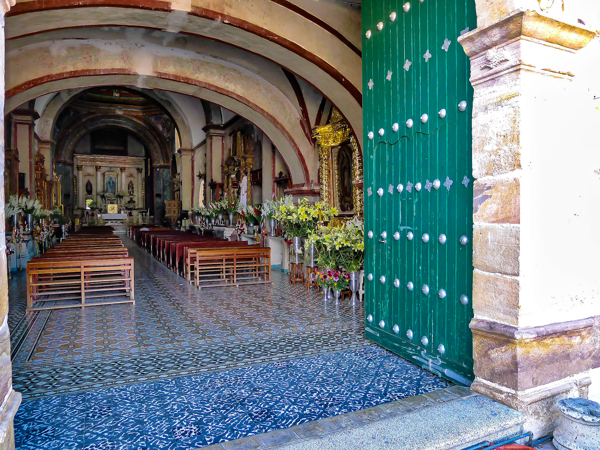 The churrch always has fresh flowers