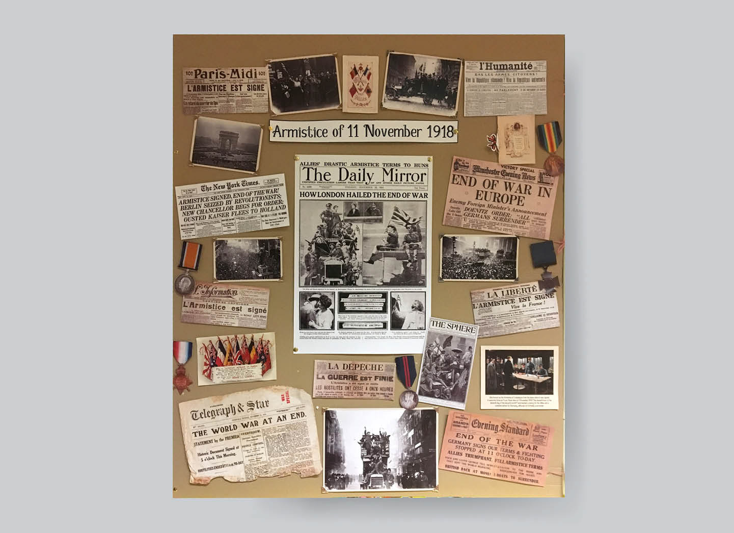 Compilation of the Armistice' articles  in the worldwide press