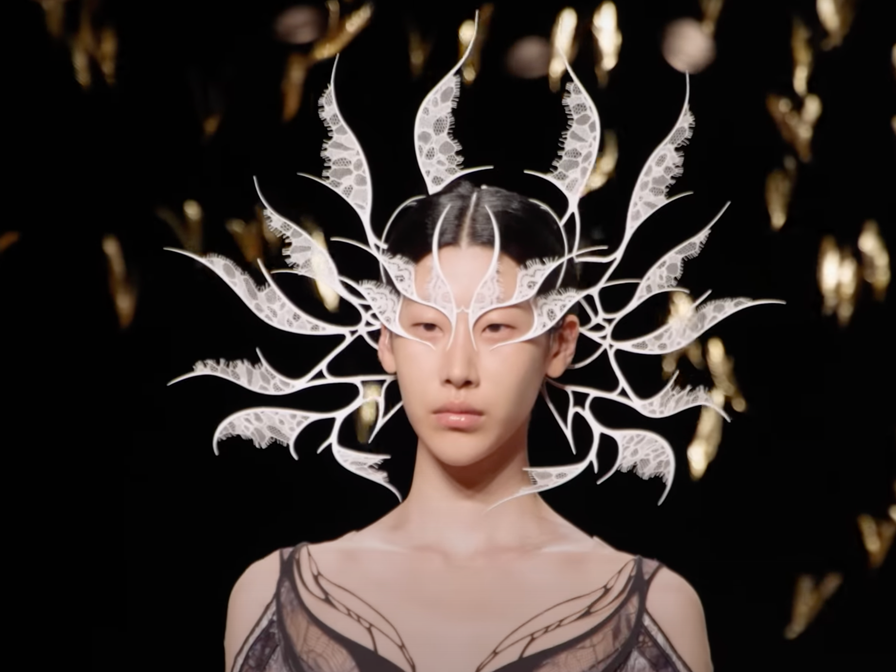 Rollo van Wijk - Iris van Herpen ～ Meta Morphism