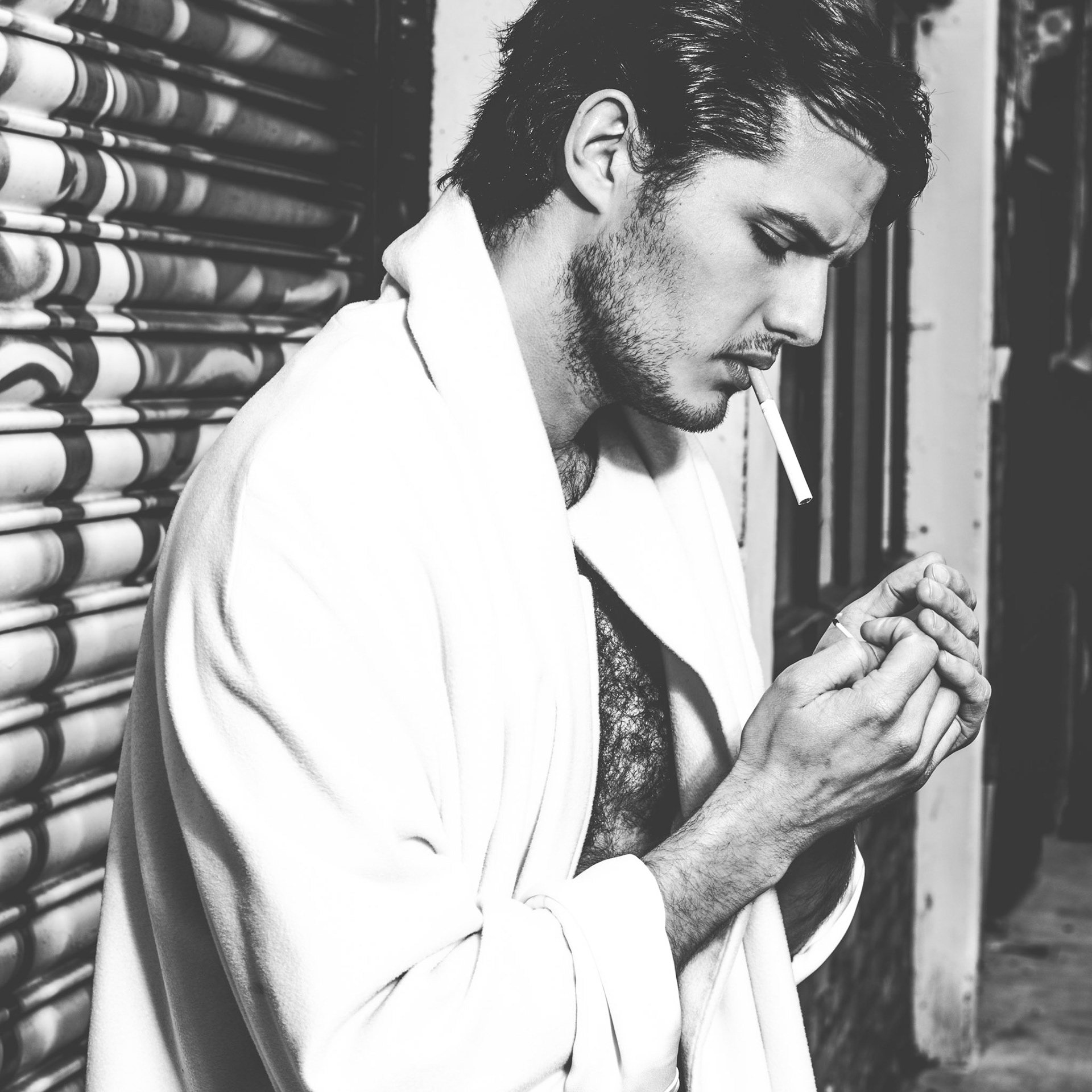 NOT FOR PUBLICATION PRIOR TO LICENSE PURCHASE - CONTACT kris@kriselliott.com