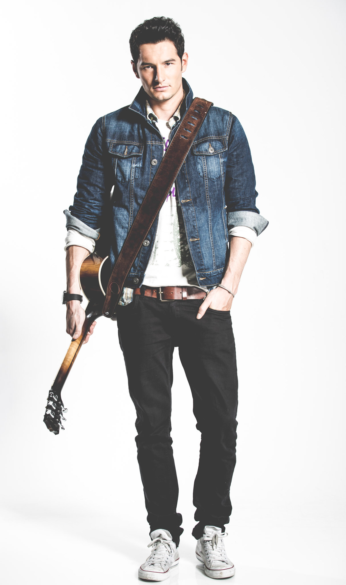 NOT FOR PUBLICATION PRIOR TO LICENSE PURCHASE - CONTACT kris@kriselliott.com