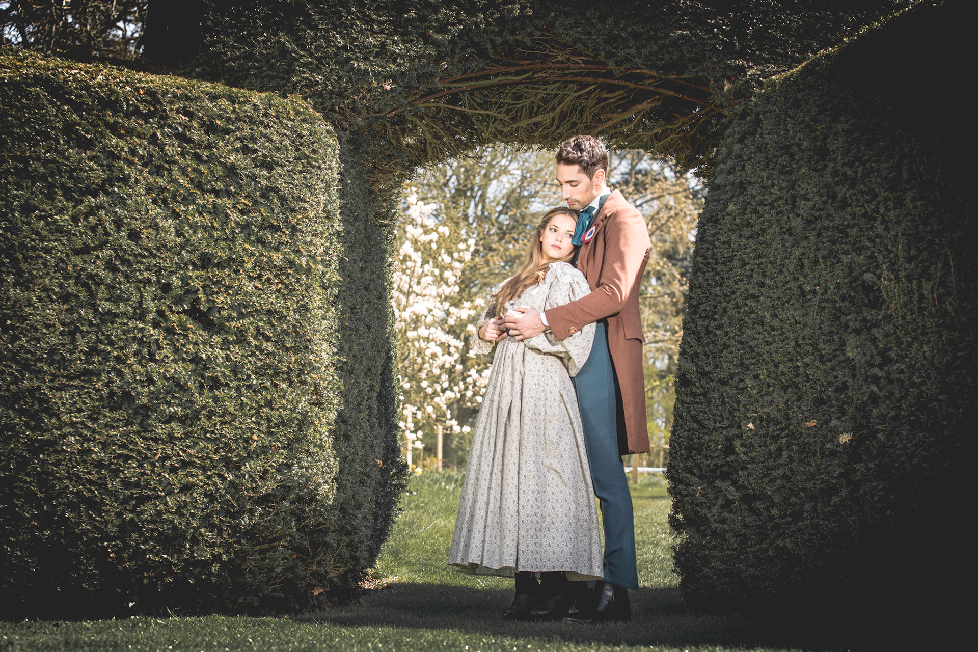 NOT FOR PUBLICATION PRIOR TO LICENSE PURCHASE - CONTACT kris@kriselliott.com