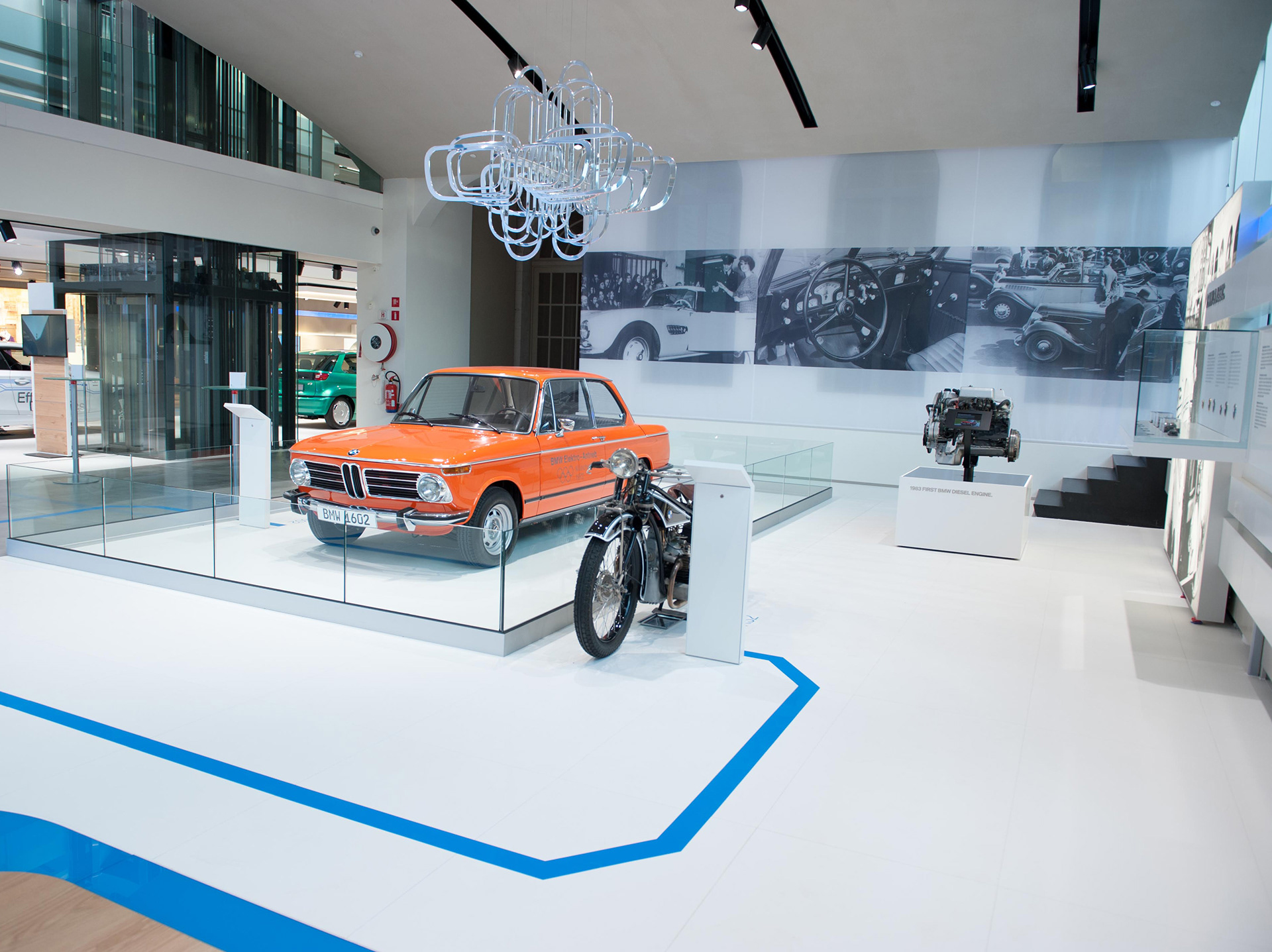 BMW Brand Store in Brussels earns Iconic Award 2014