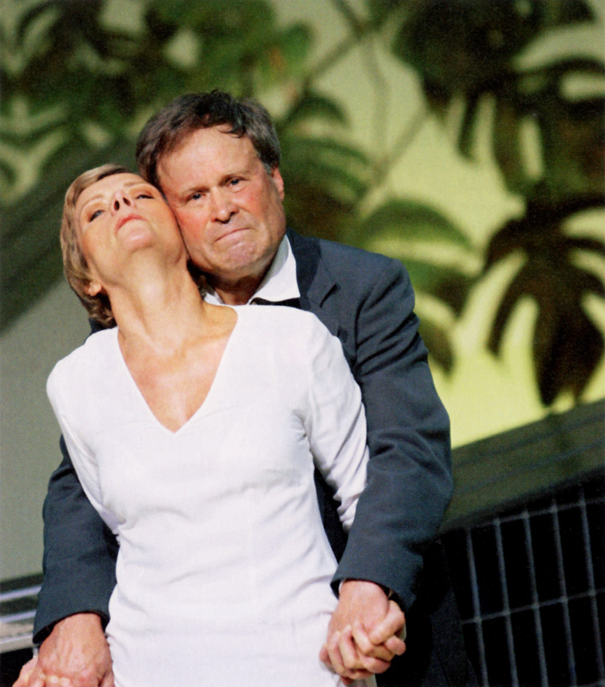 Angelika Thomas und Markwart Müller-Elmau in Liebesruh von Jan Neumann am Thalia Theater Hamburg