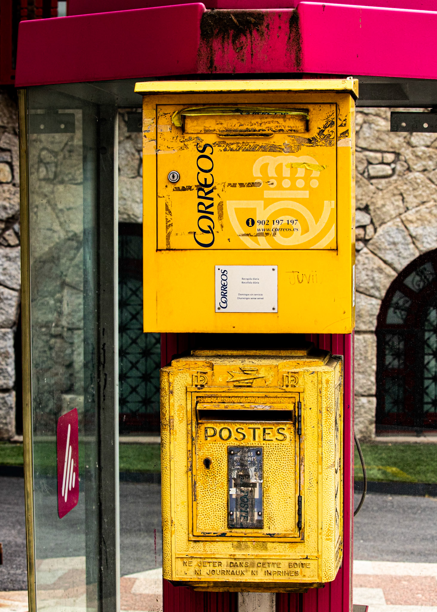 Spanish and French post boxes in Andorra