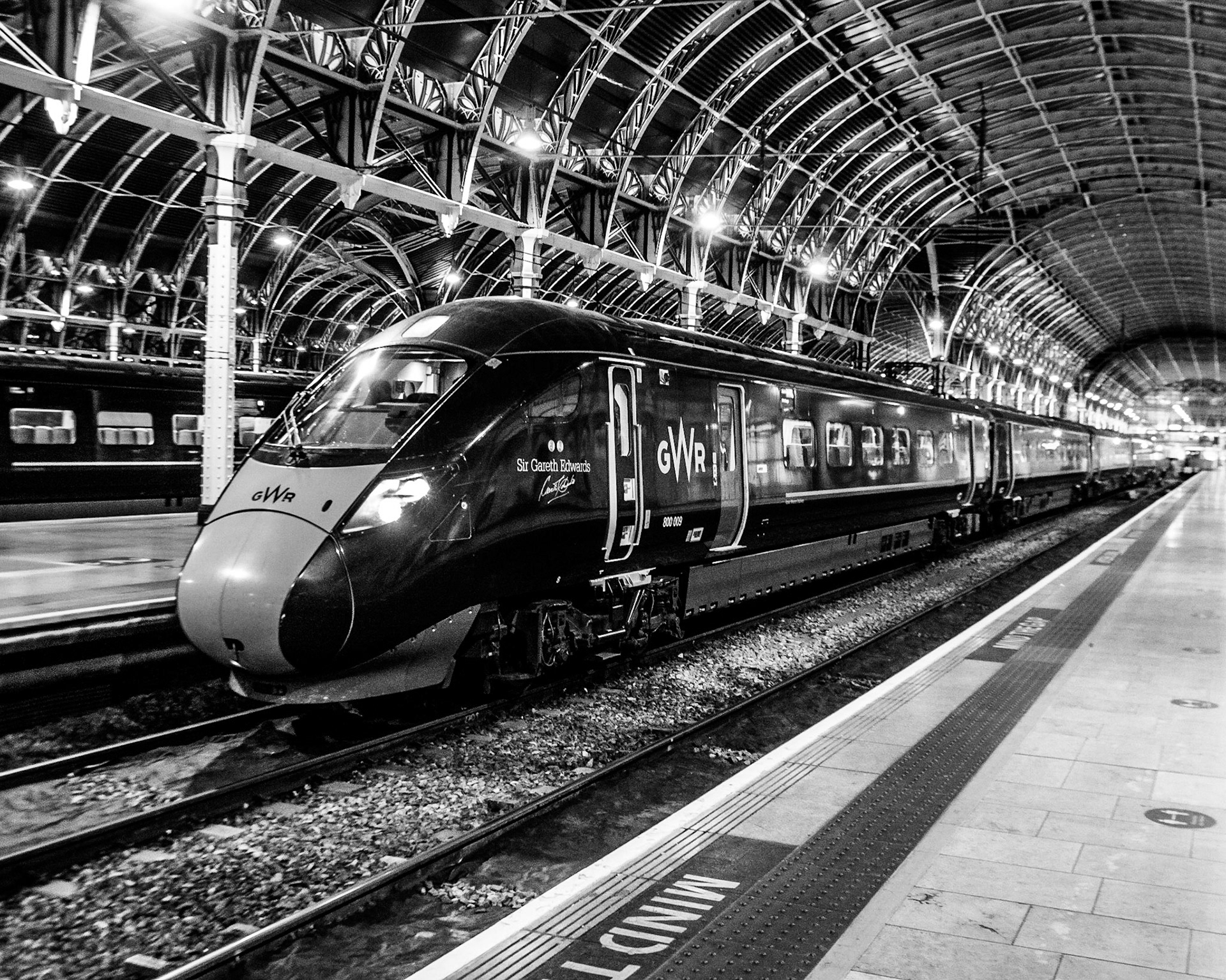 GWR Intercity train at London Paddington’s UK.
