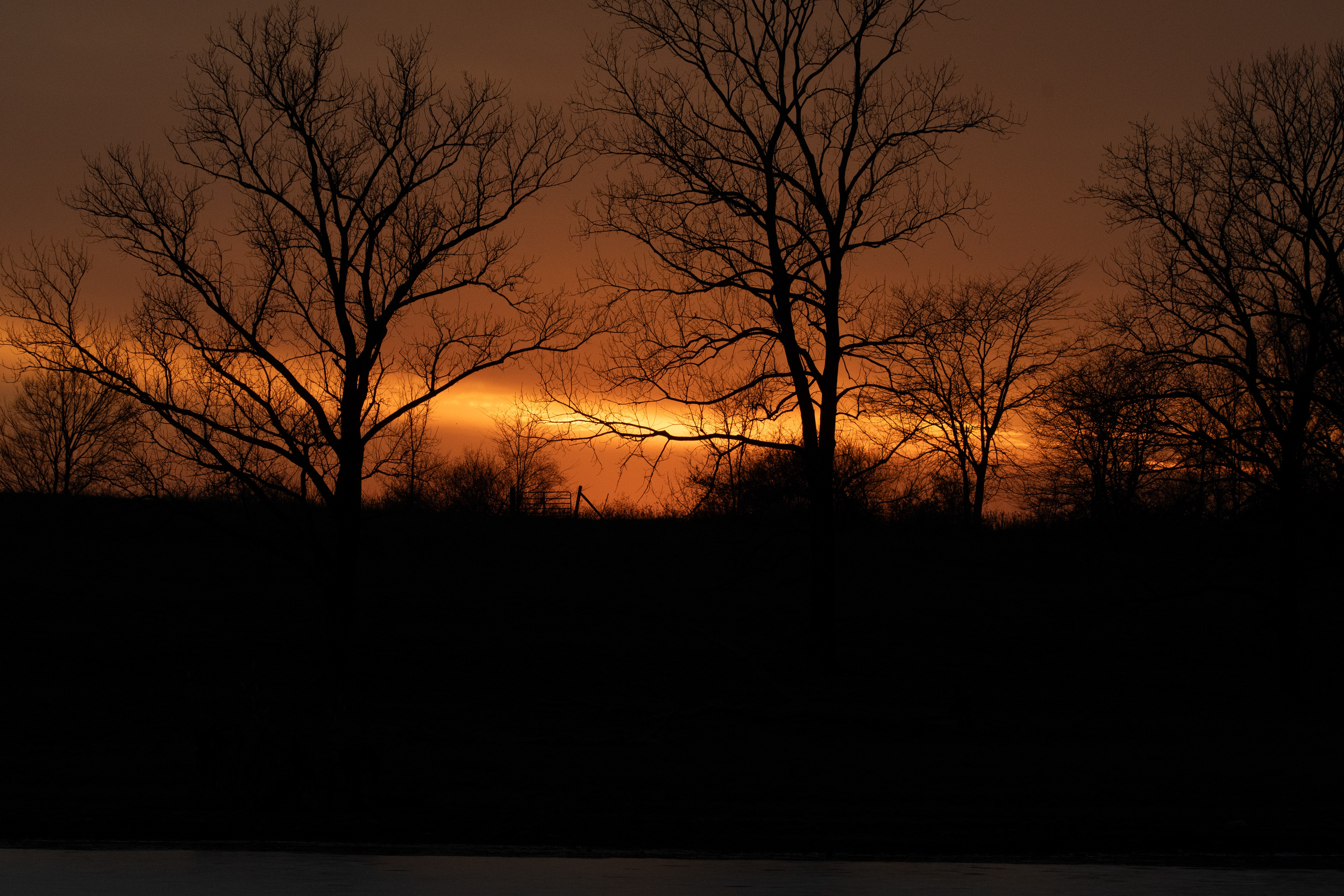 Pyramid State Park fabulous sunset. Camera settings for foreground shadowing