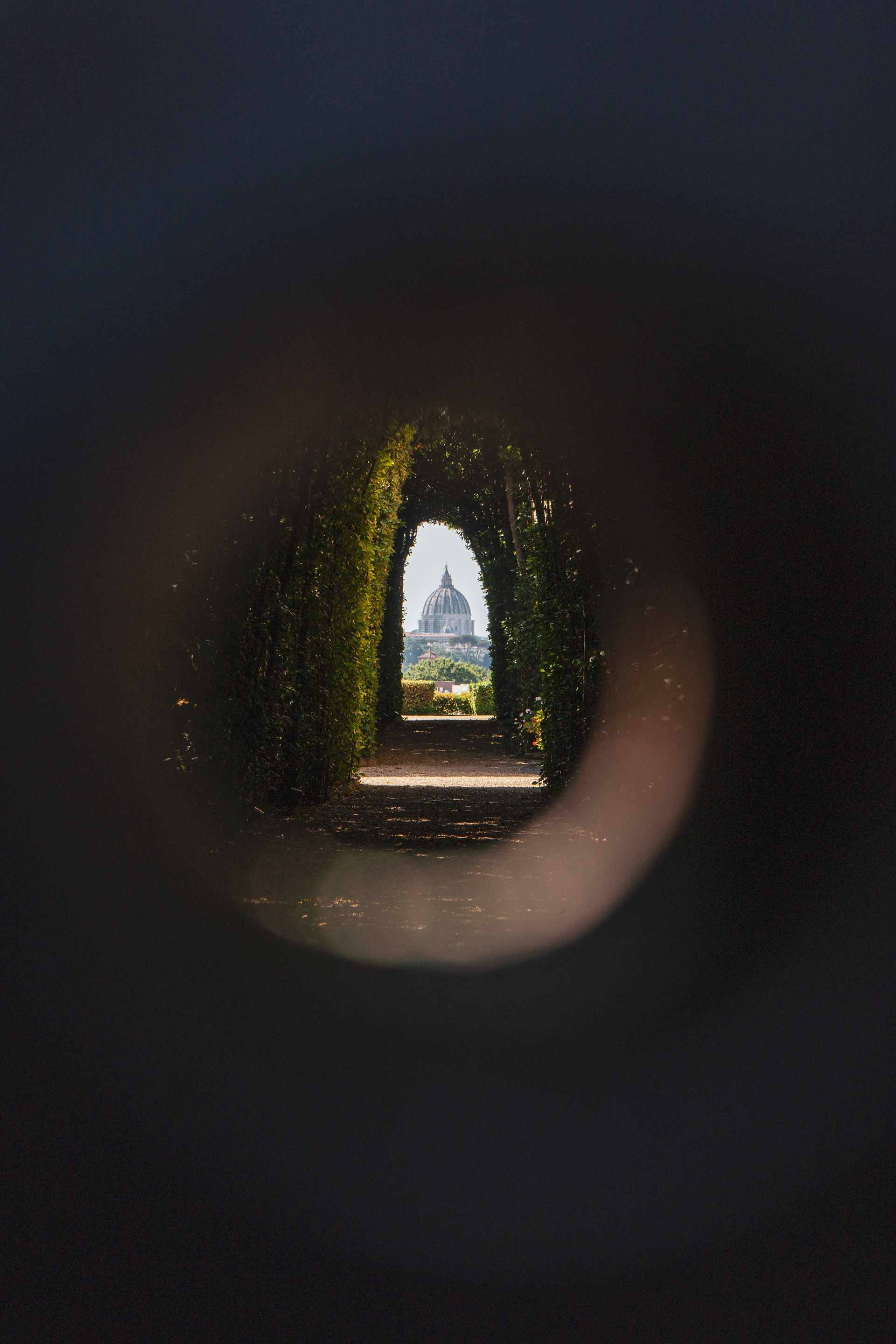 Looking through this keyhole is frames the dome perfectly