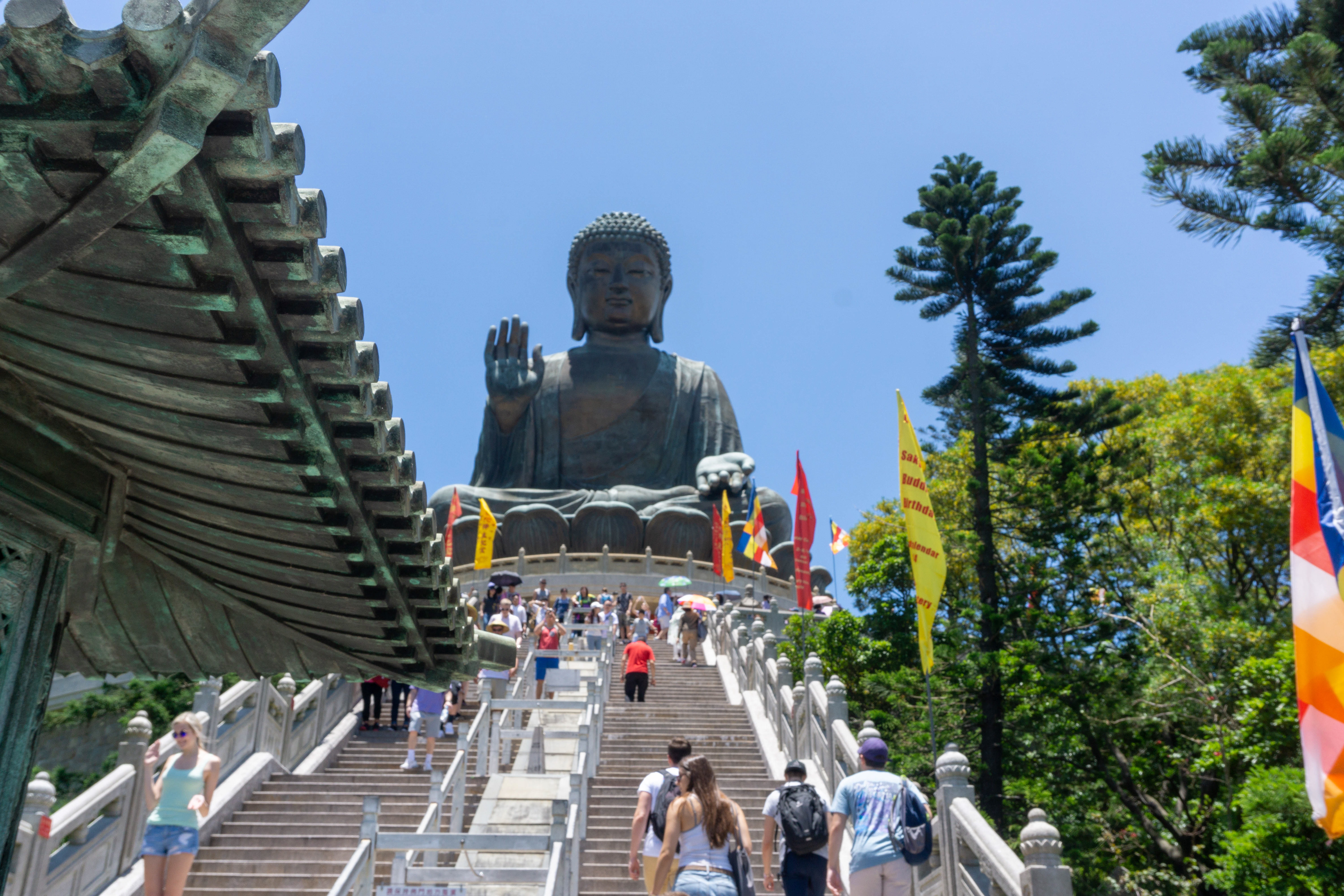 Walking up tp Big Buddha