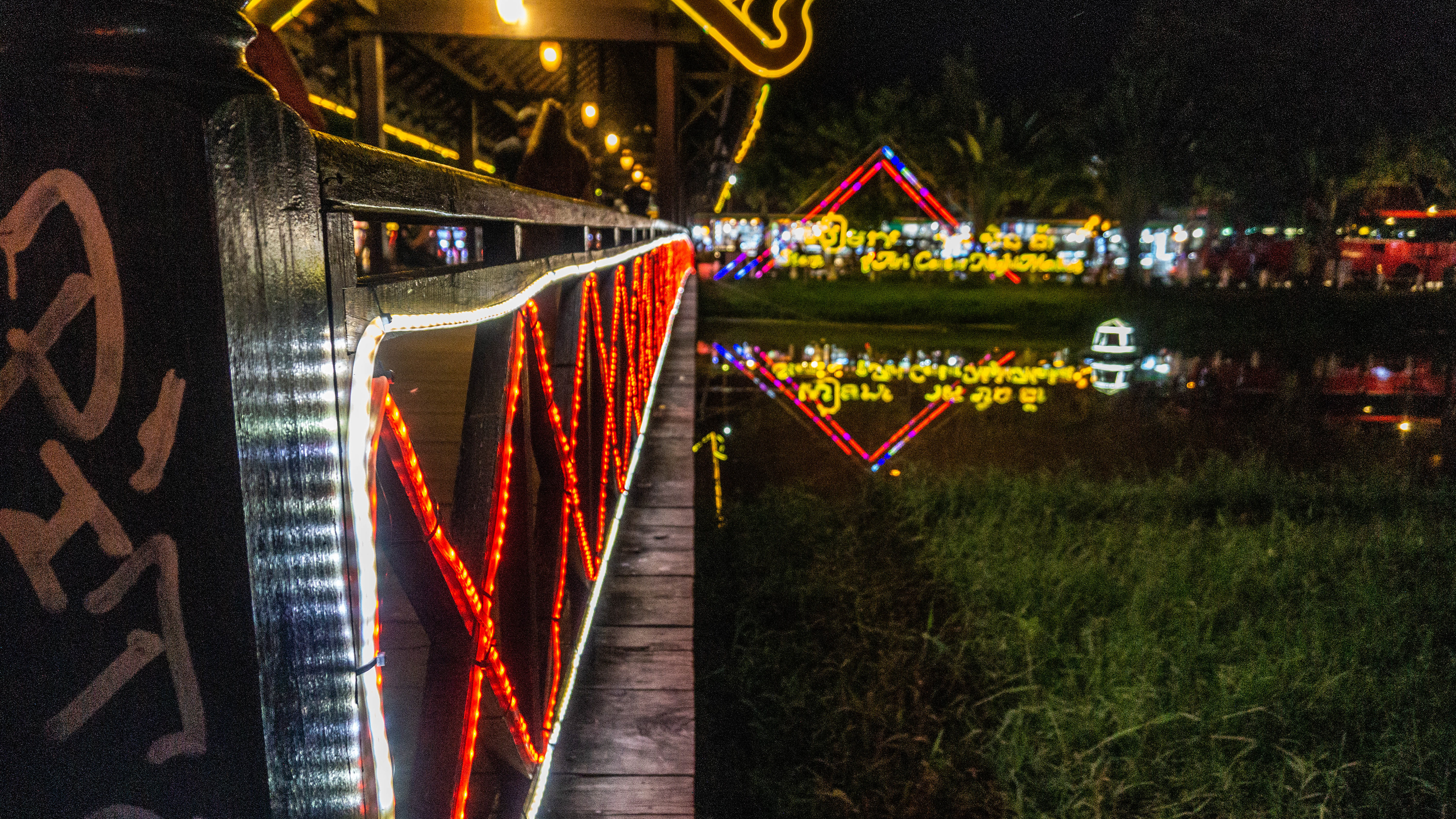 A small bridge with some nice lights