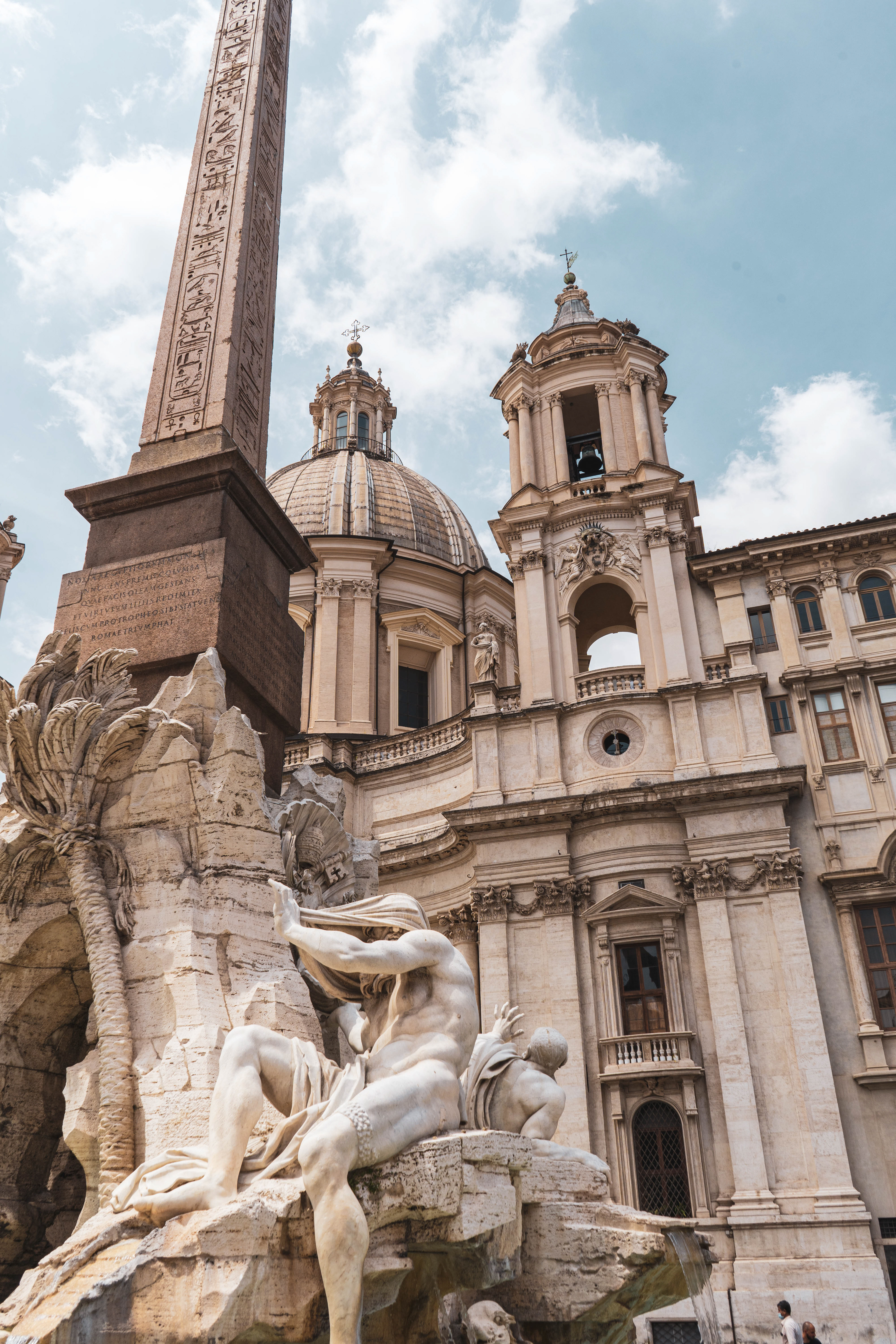 These typical statues and fountains are everywhere around the city