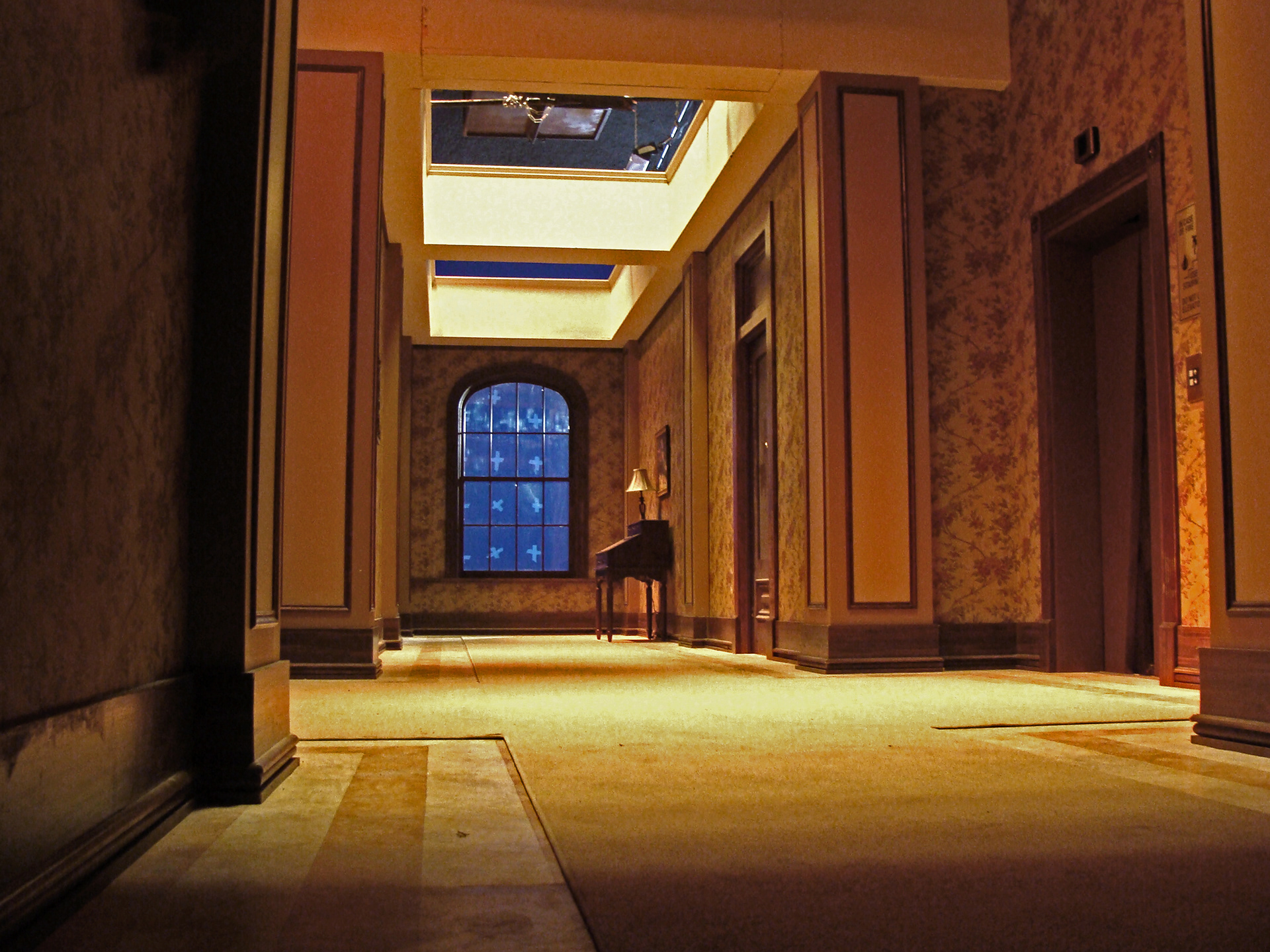 Luxury Hallway Burn Set