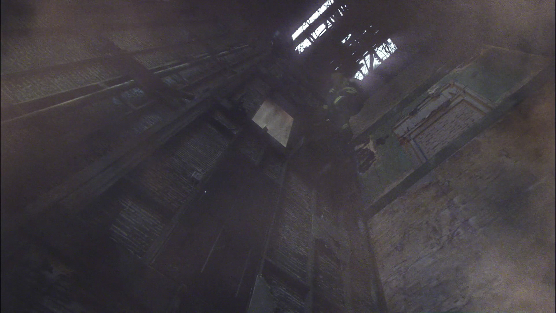 Floorless Brownstone Set