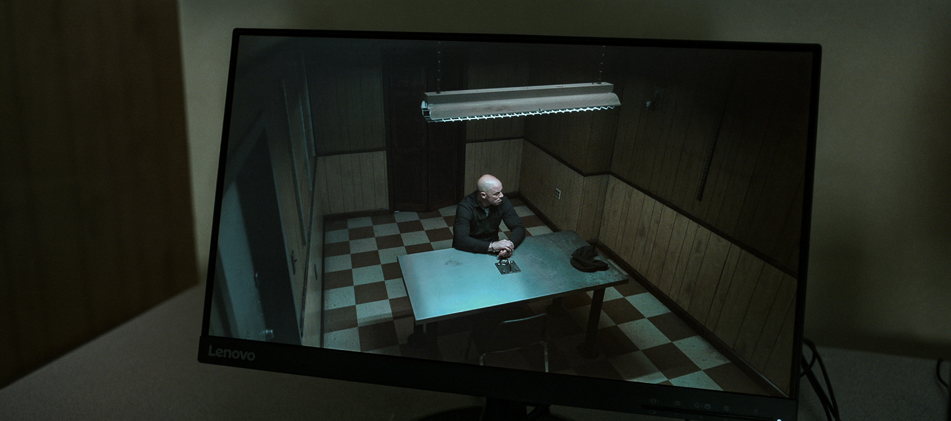 Int Safe House Interrogation Room Set