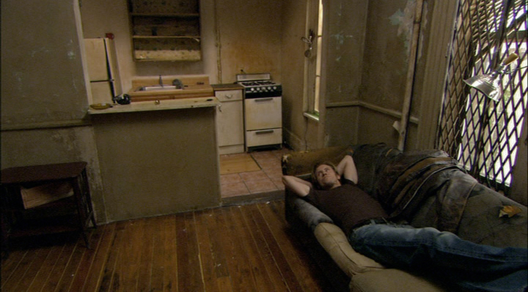 Season 6 Tommy's Apt. Set