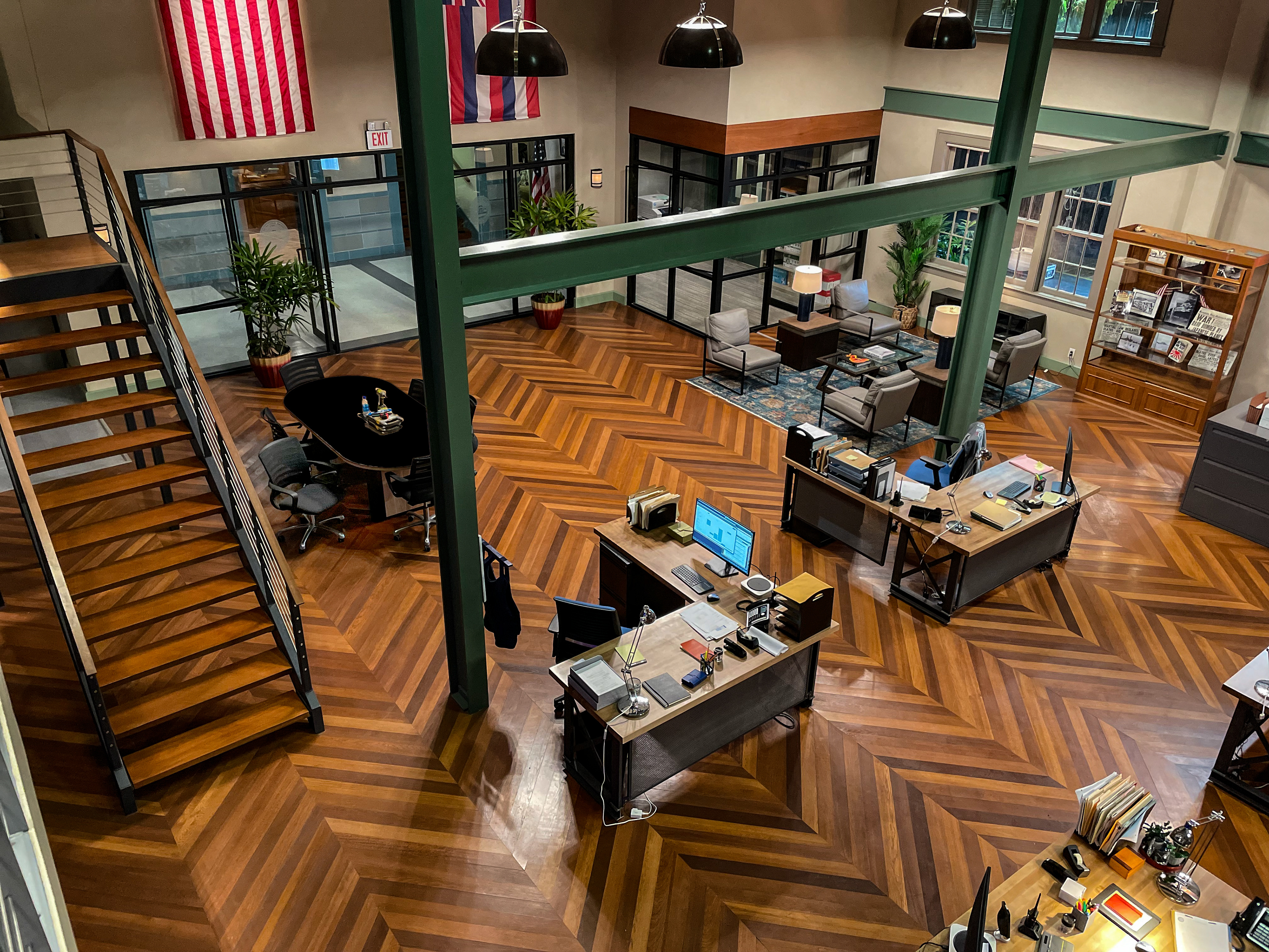 NCIS Hawaii Head Quarters Bullpen Set