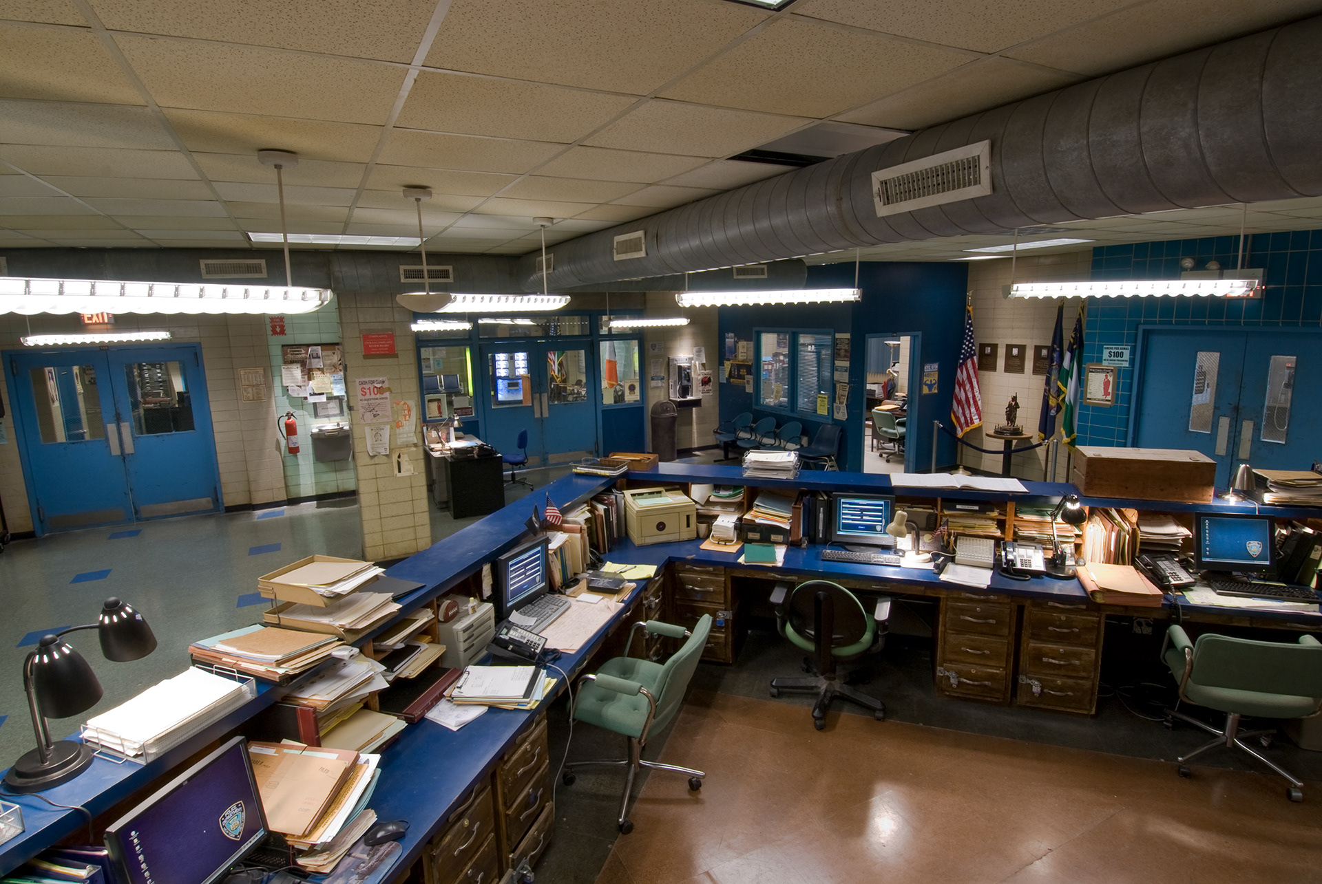 22nd Precinct Sargents Desk Set