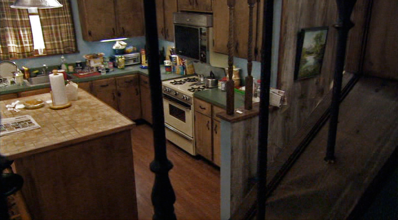 Season 1-2 Tommy's House Kitchen Set