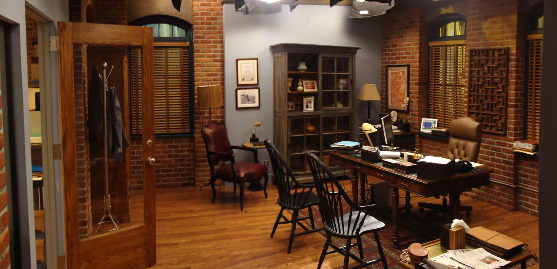 Elizabeth's Office Set