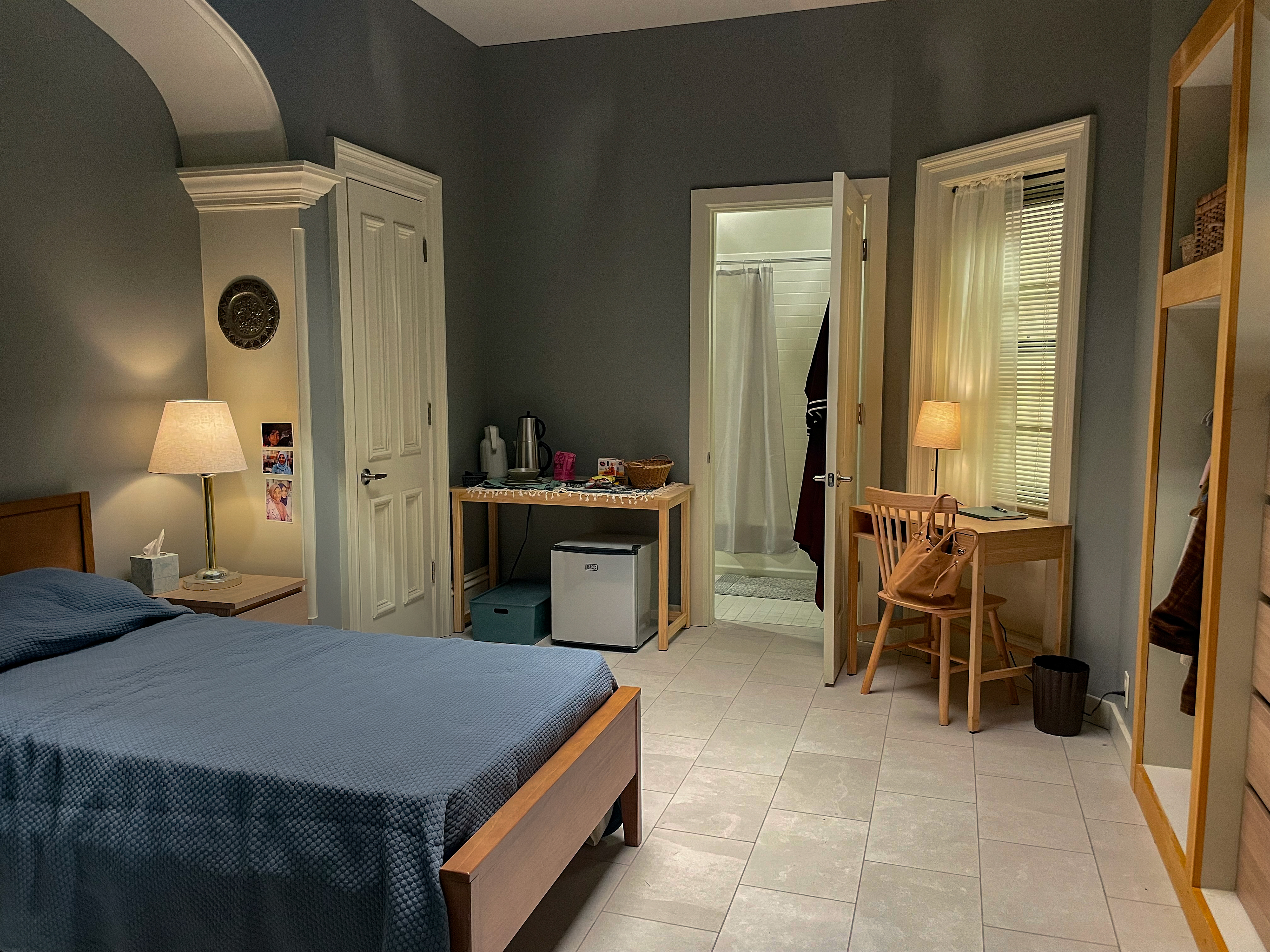 Int Iranian Residences Noor's Bedroom  Set