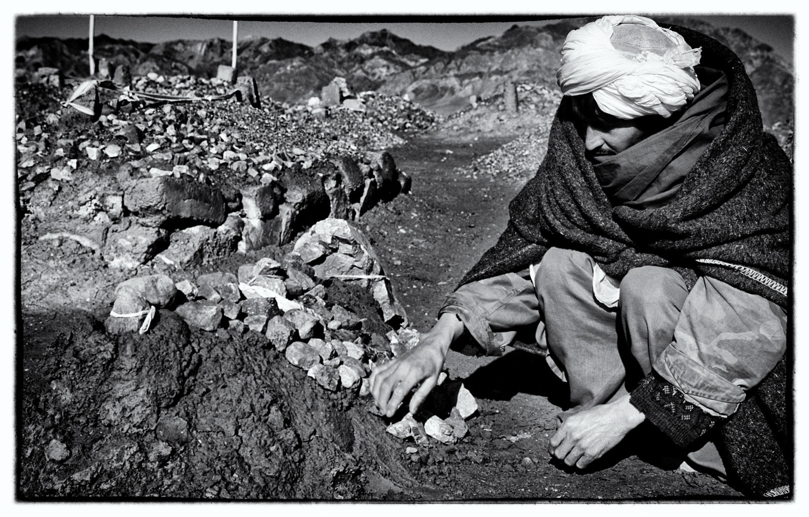 Man Burying Daughter, Herat