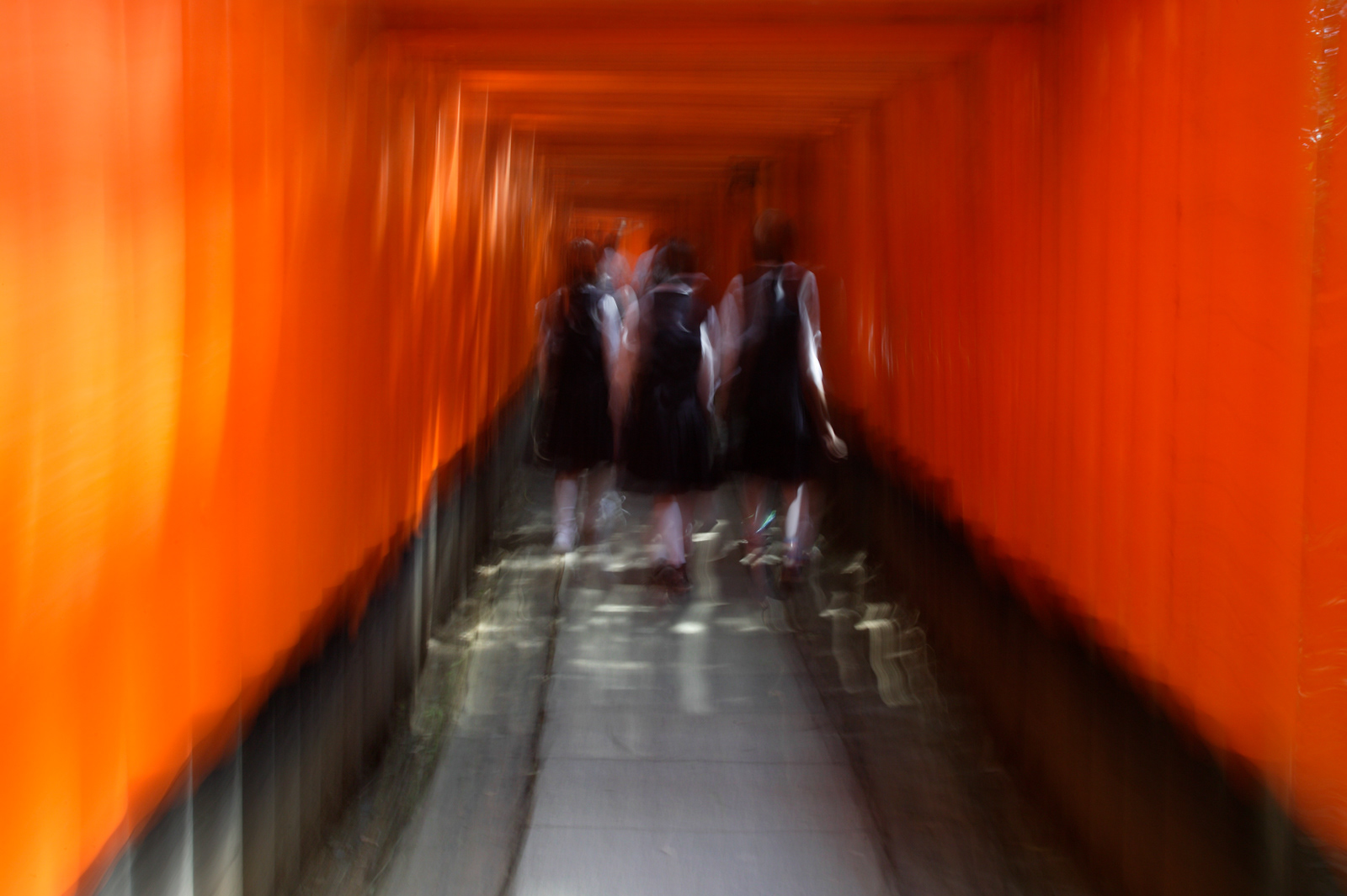 School girls, Fushimi Inari Temple, Kyoto, Japan 