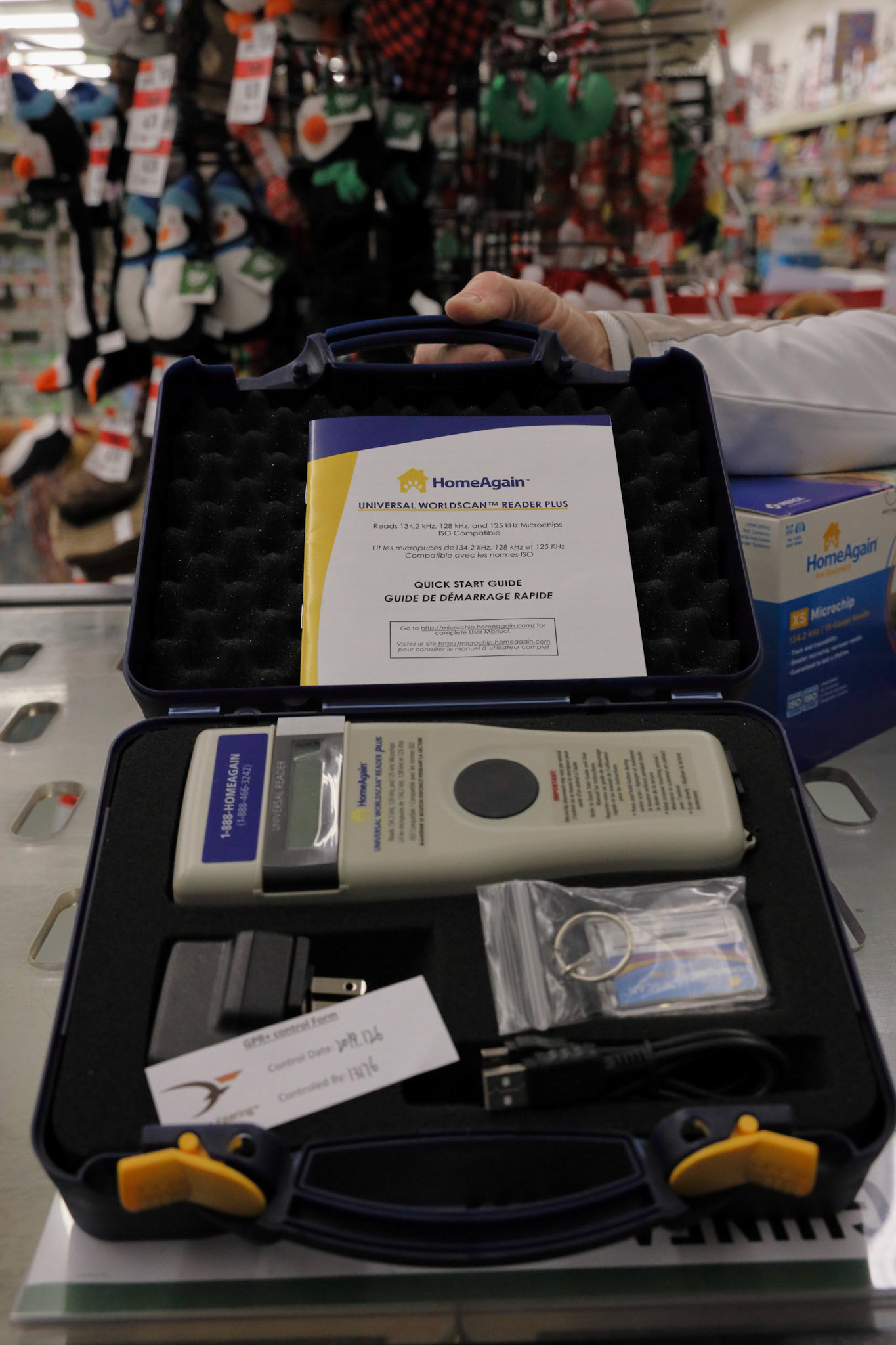Microchip equipment donated to Adopt a cat
