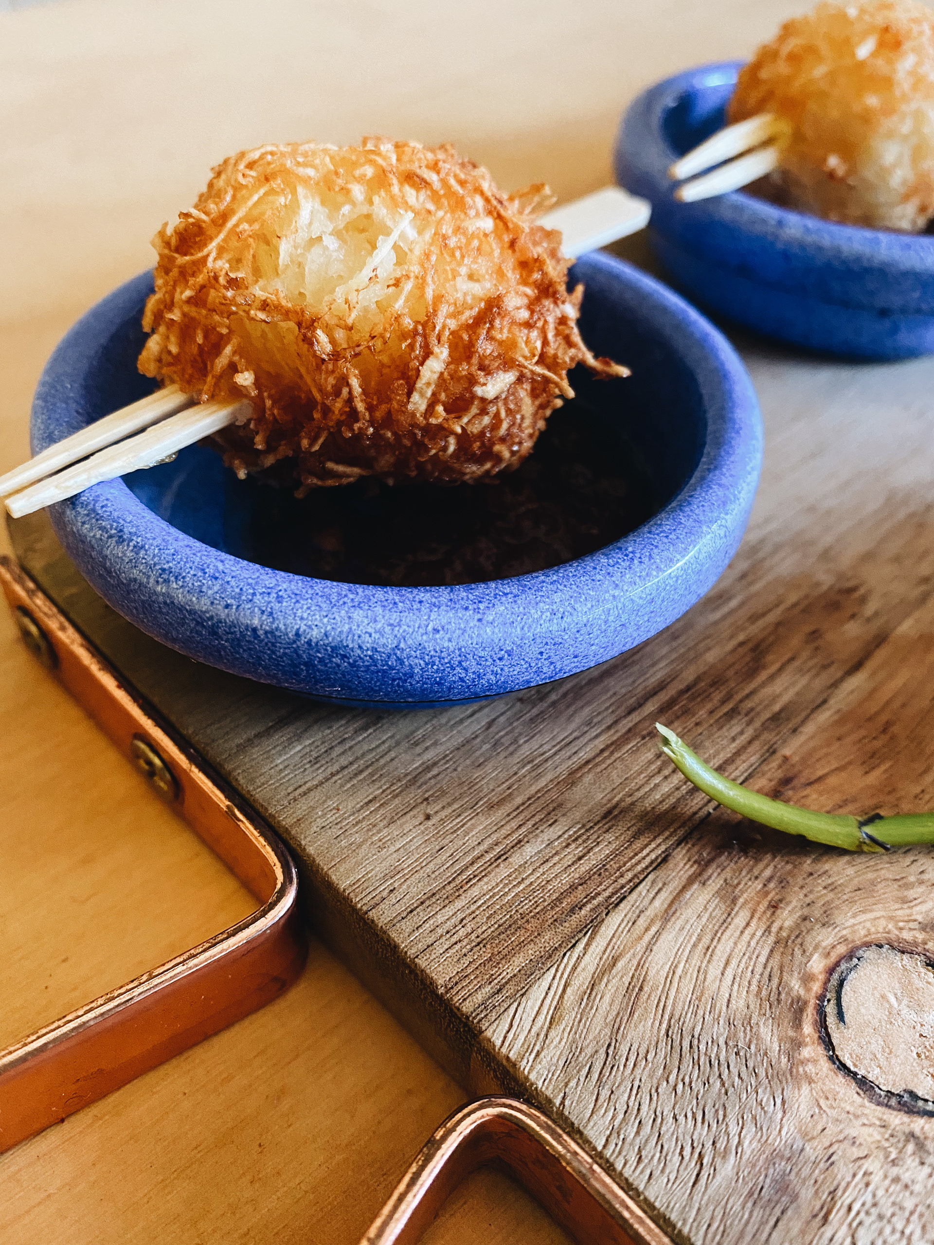 Buñuelo de Yuca con Mermelada de Tomates