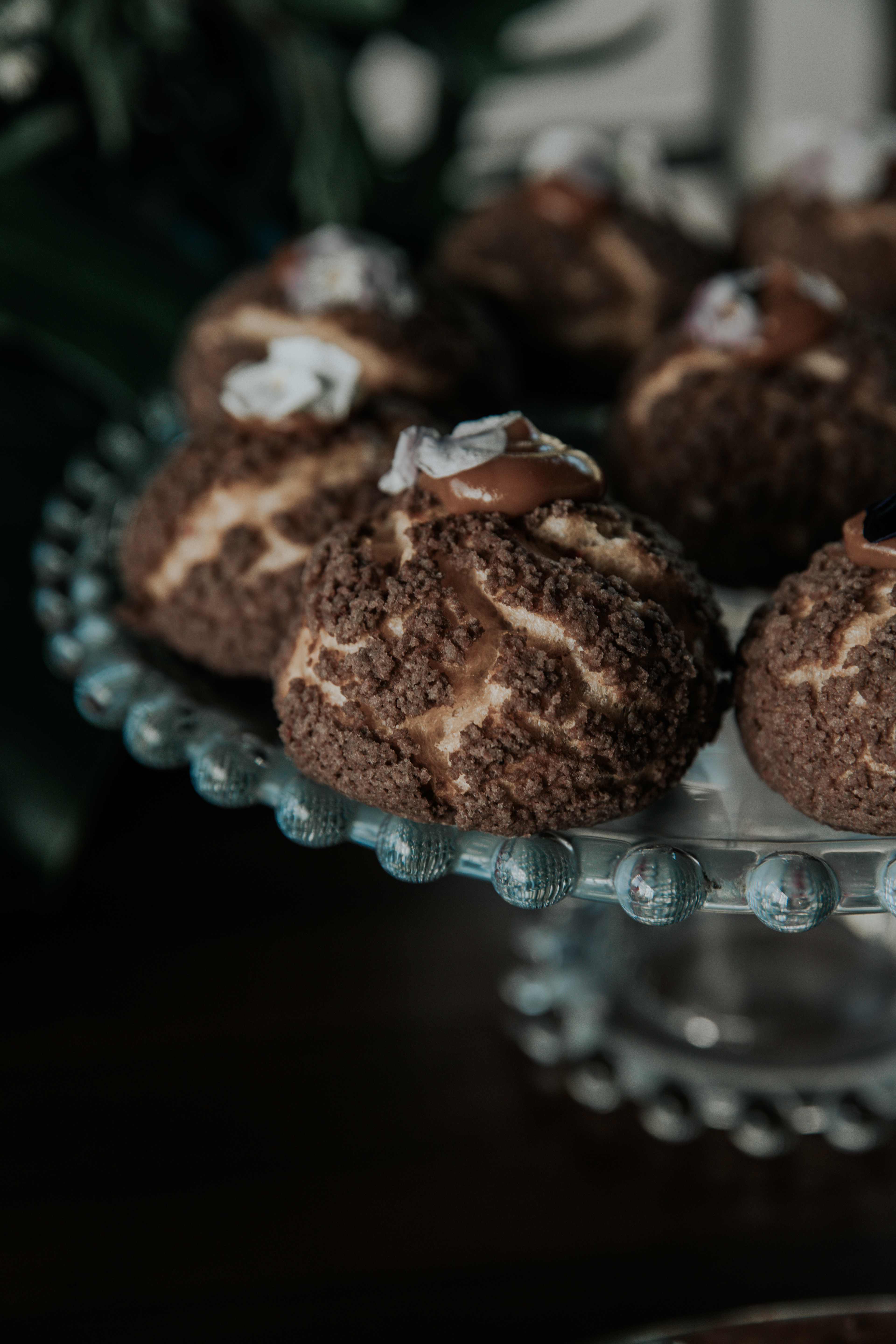 Profiterol de Arequipe y Mora